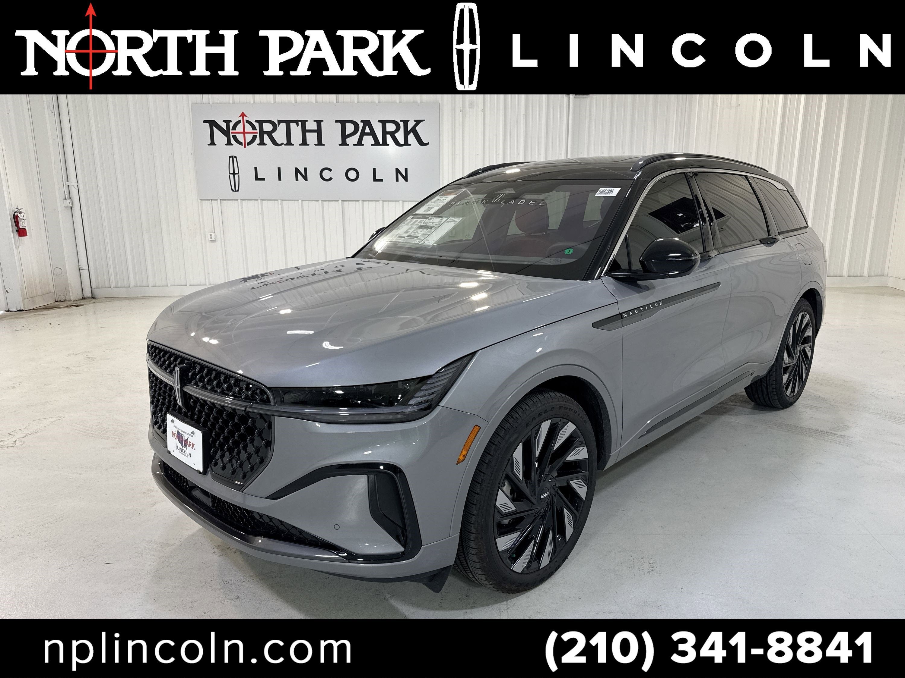 2025 Lincoln Nautilus Black Label Hybrid