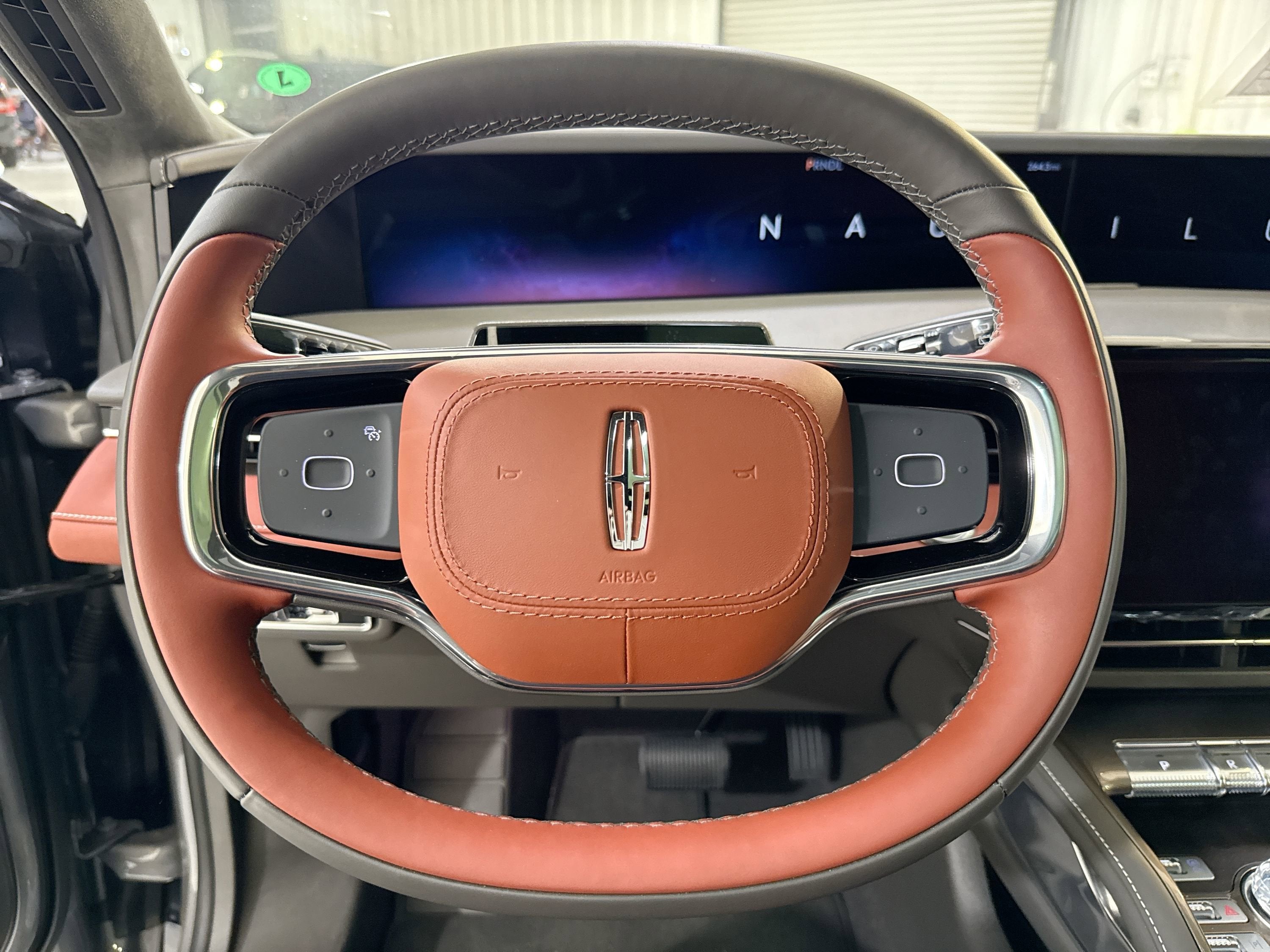 2025 Lincoln Nautilus Black Label Hybrid