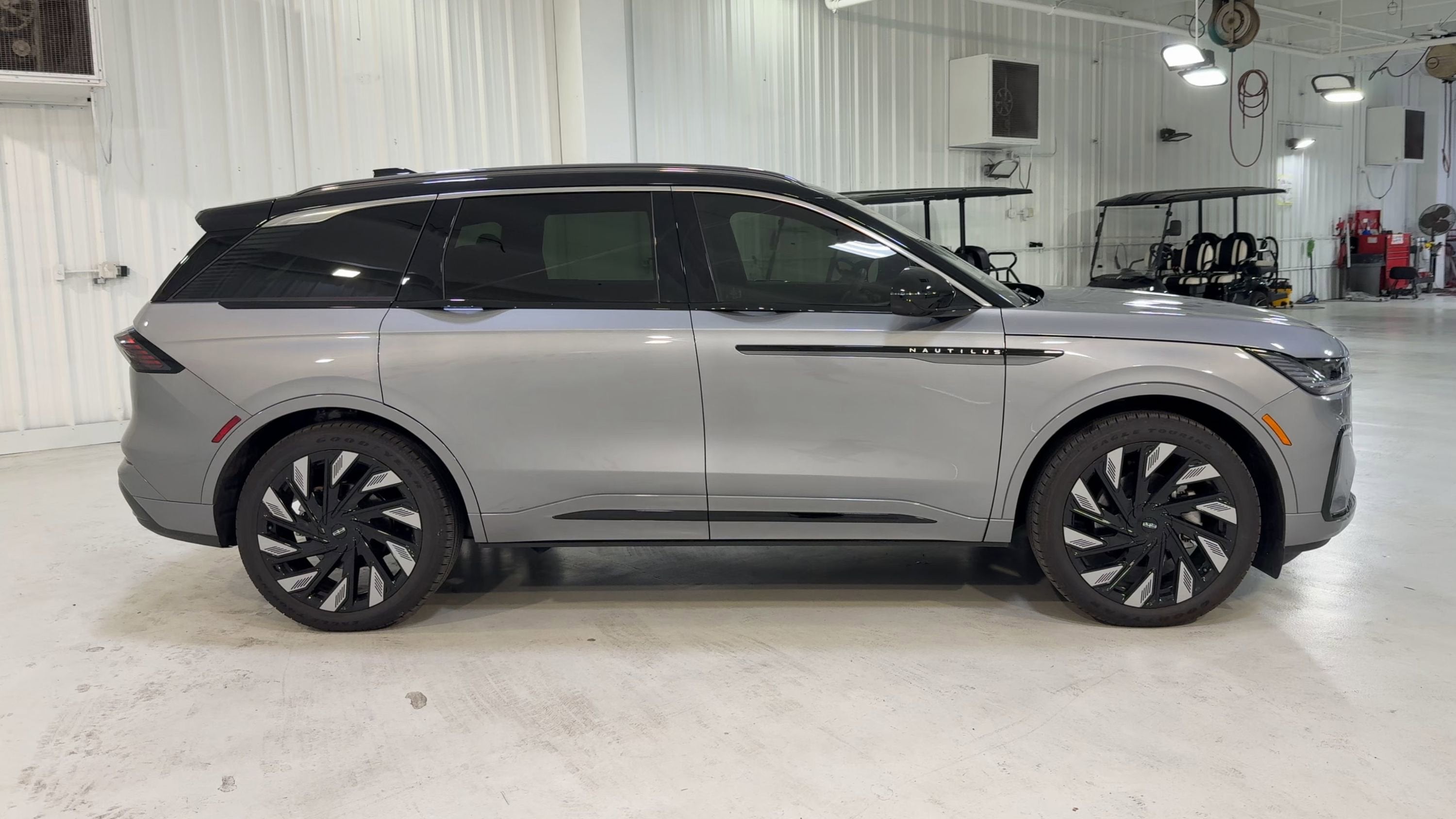 2025 Lincoln Nautilus Black Label Hybrid