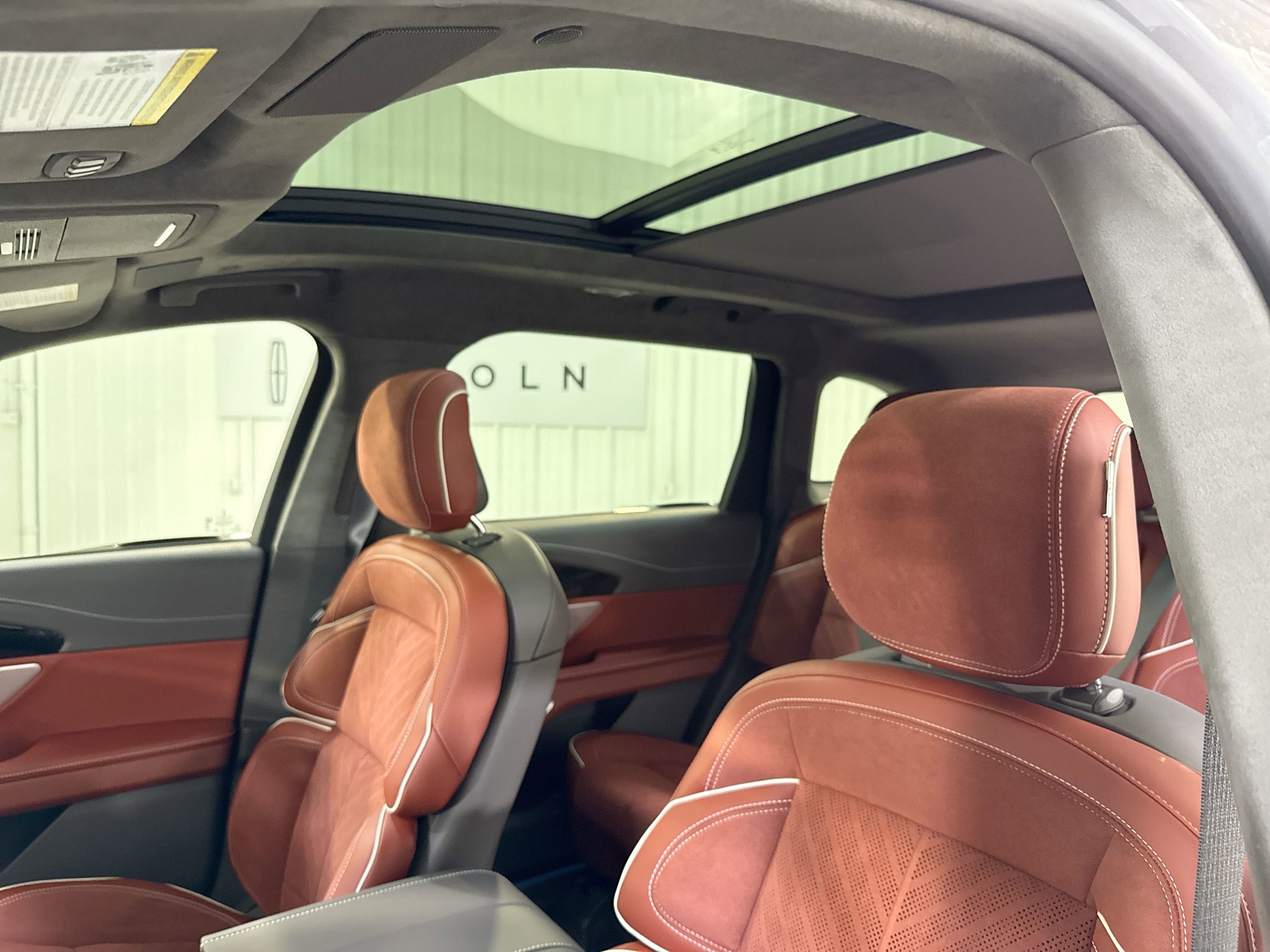 2025 Lincoln Nautilus Black Label Hybrid