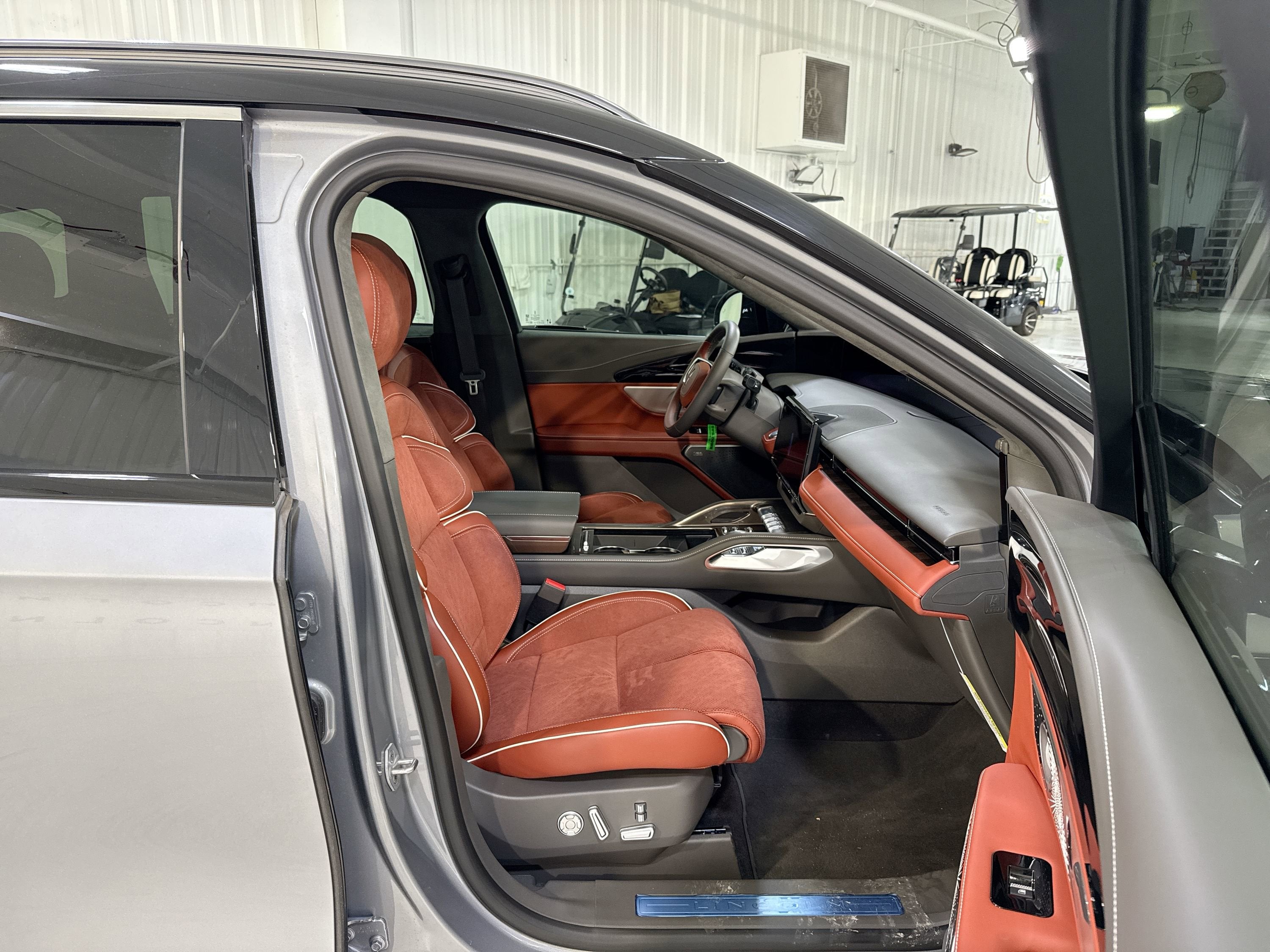2025 Lincoln Nautilus Black Label Hybrid