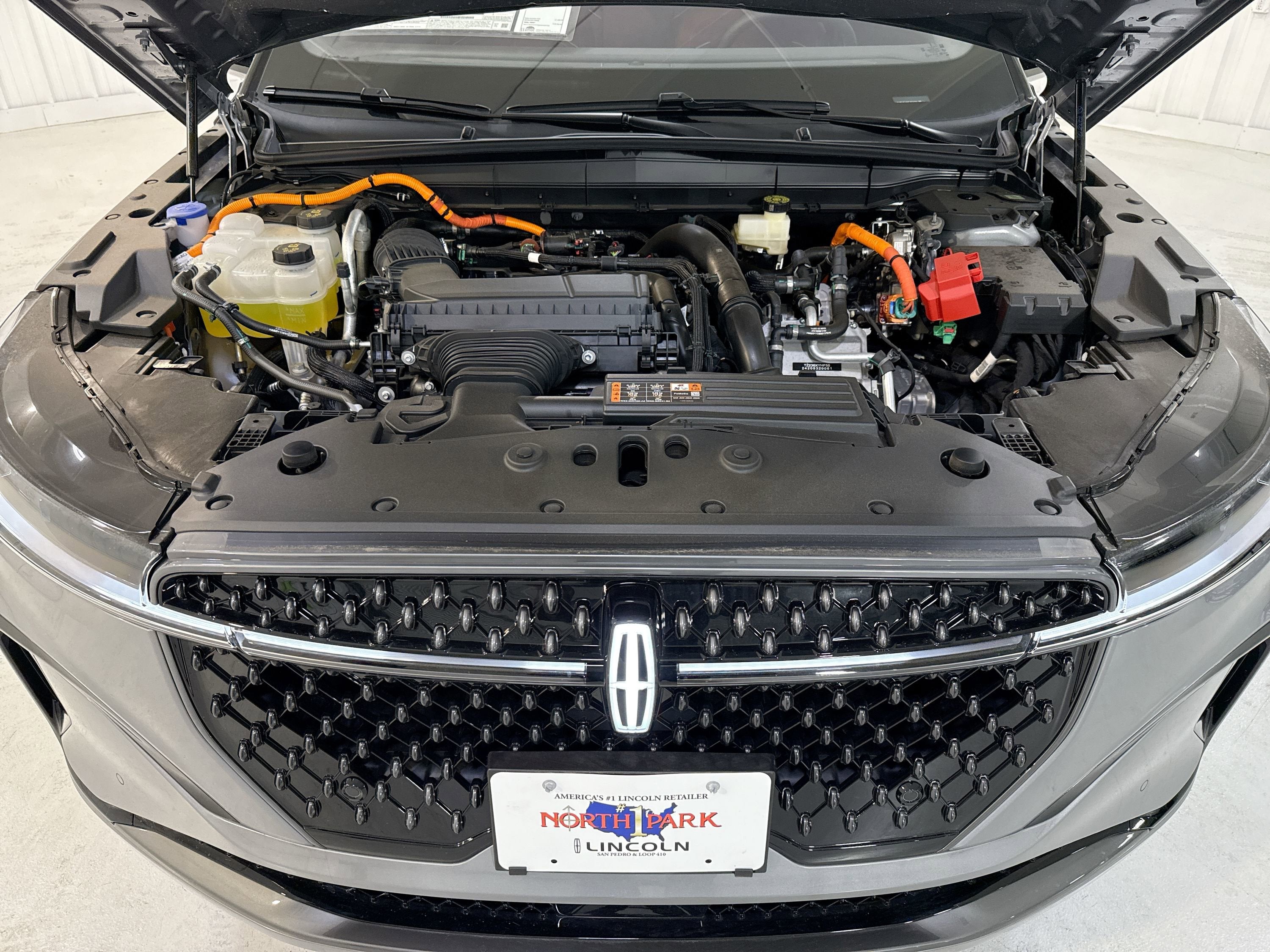 2025 Lincoln Nautilus Black Label Hybrid