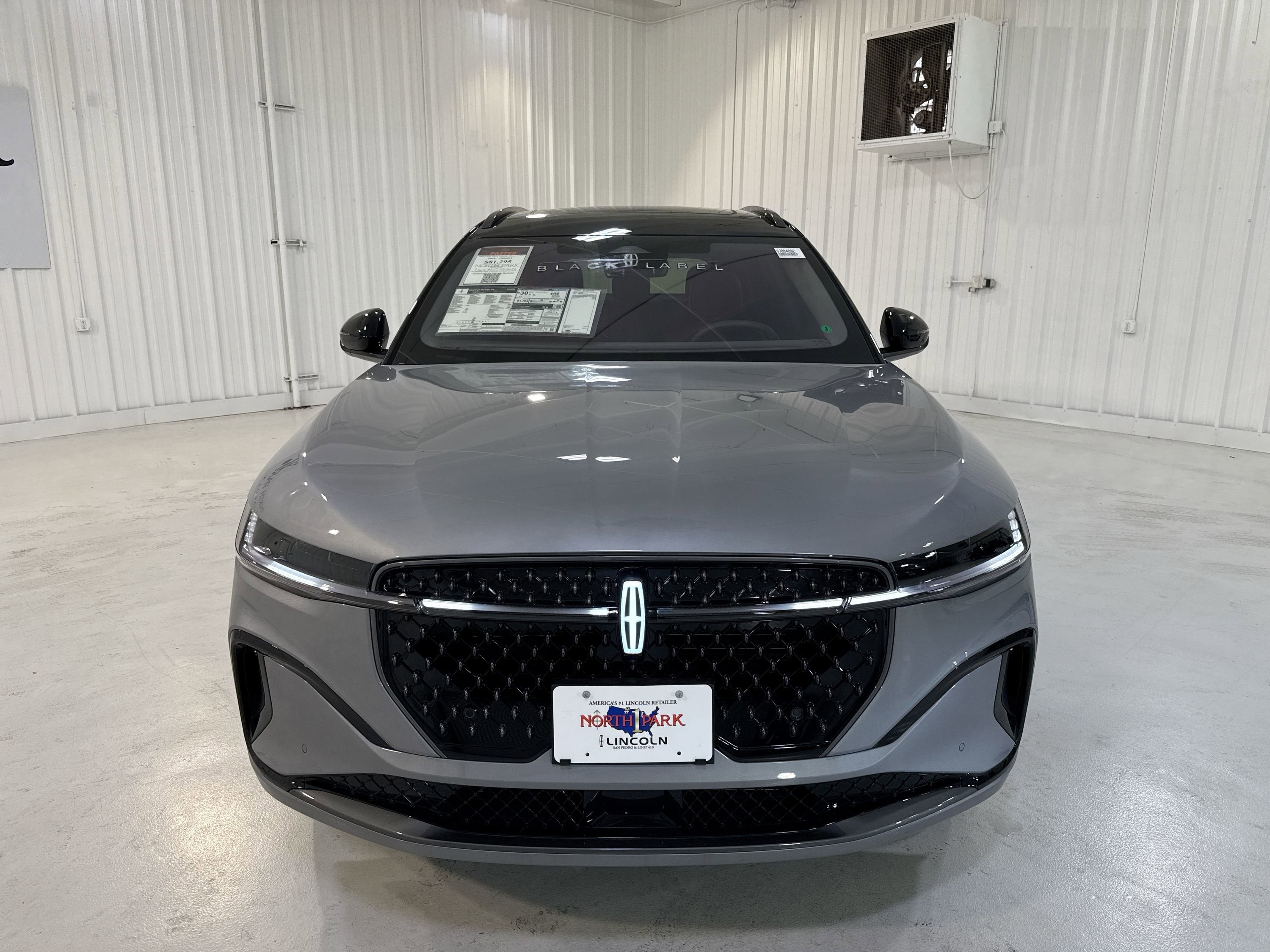 2025 Lincoln Nautilus Black Label Hybrid