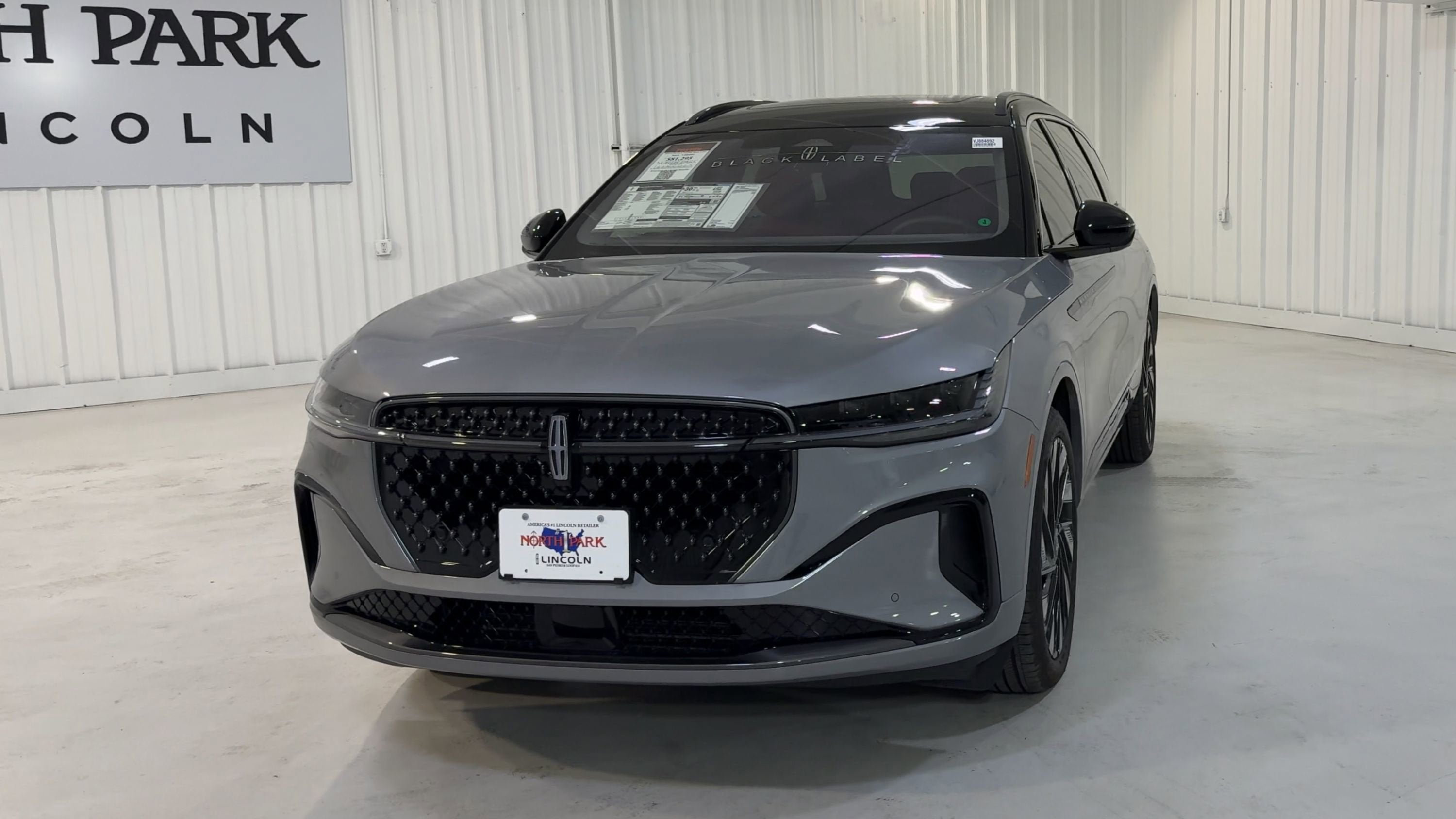 2025 Lincoln Nautilus Black Label Hybrid