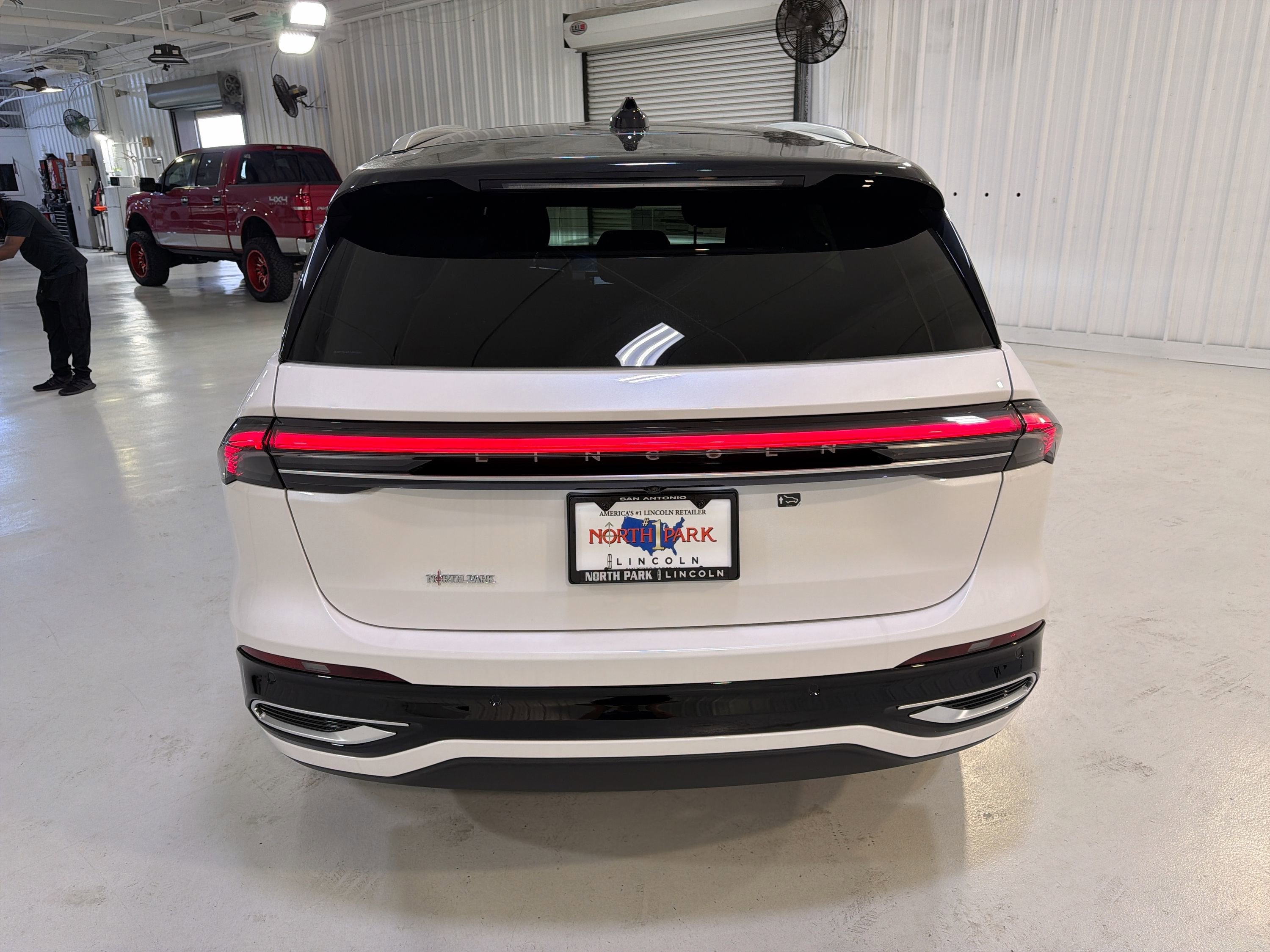2026 Lincoln Nautilus Black Label Hybrid