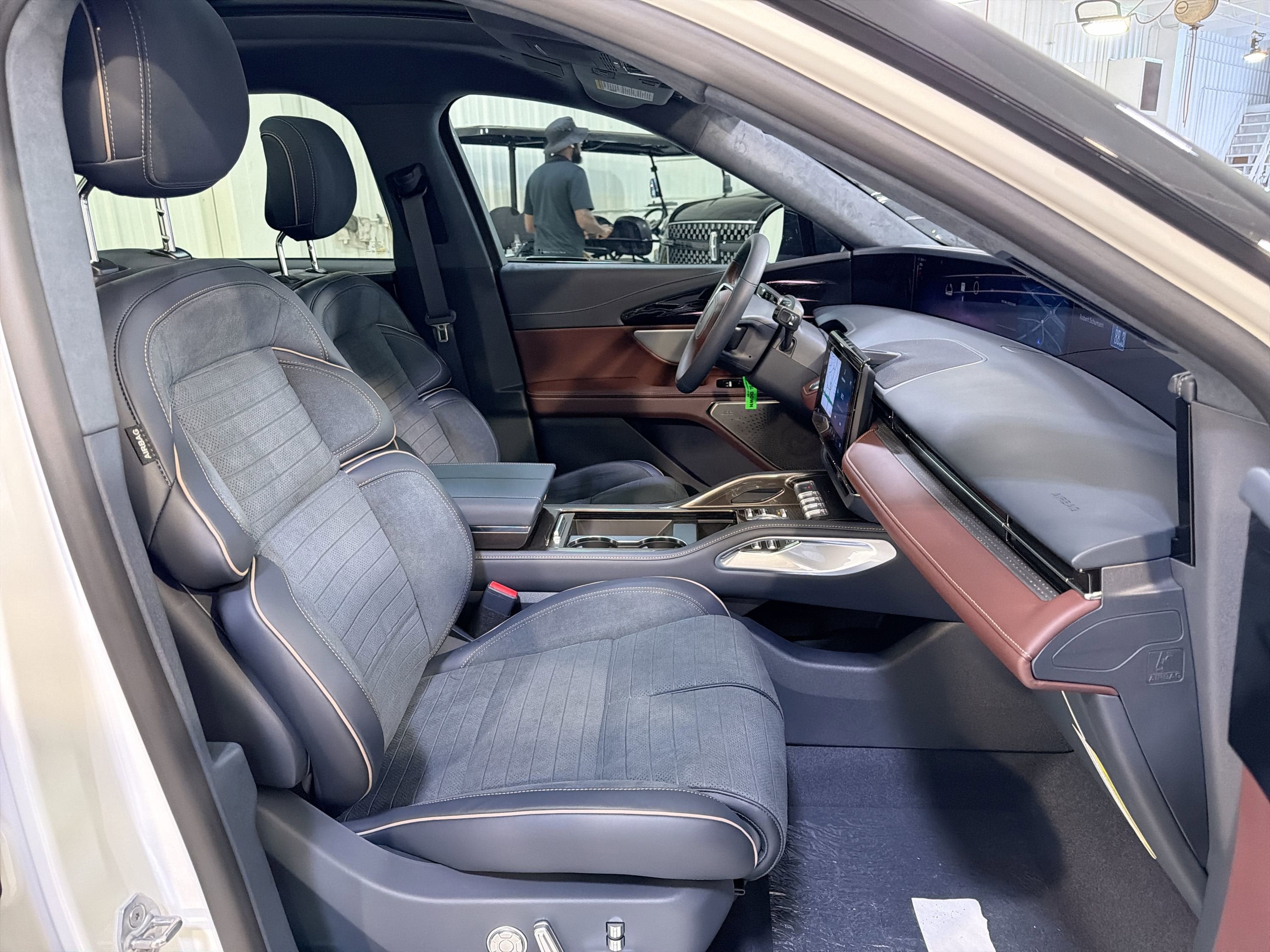 2026 Lincoln Nautilus Black Label Hybrid
