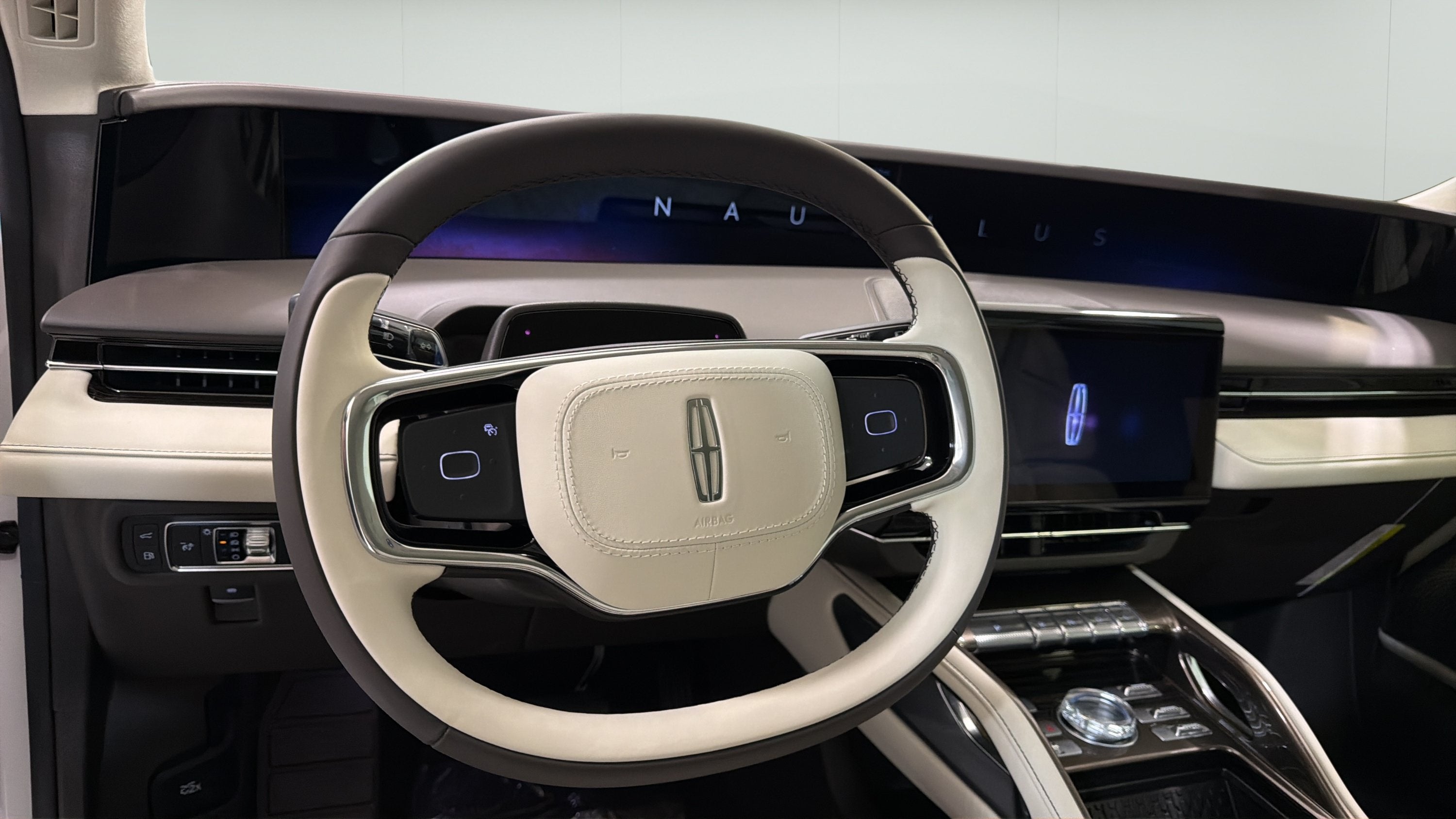 2026 Lincoln Nautilus Black Label Hybrid