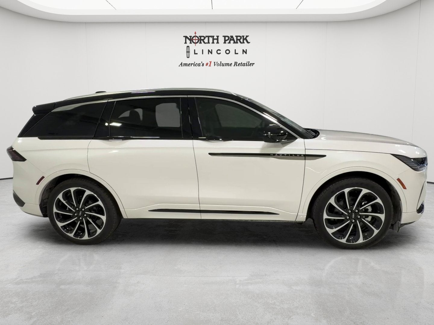 2026 Lincoln Nautilus Black Label Hybrid