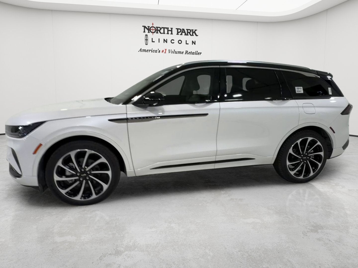 2026 Lincoln Nautilus Black Label Hybrid