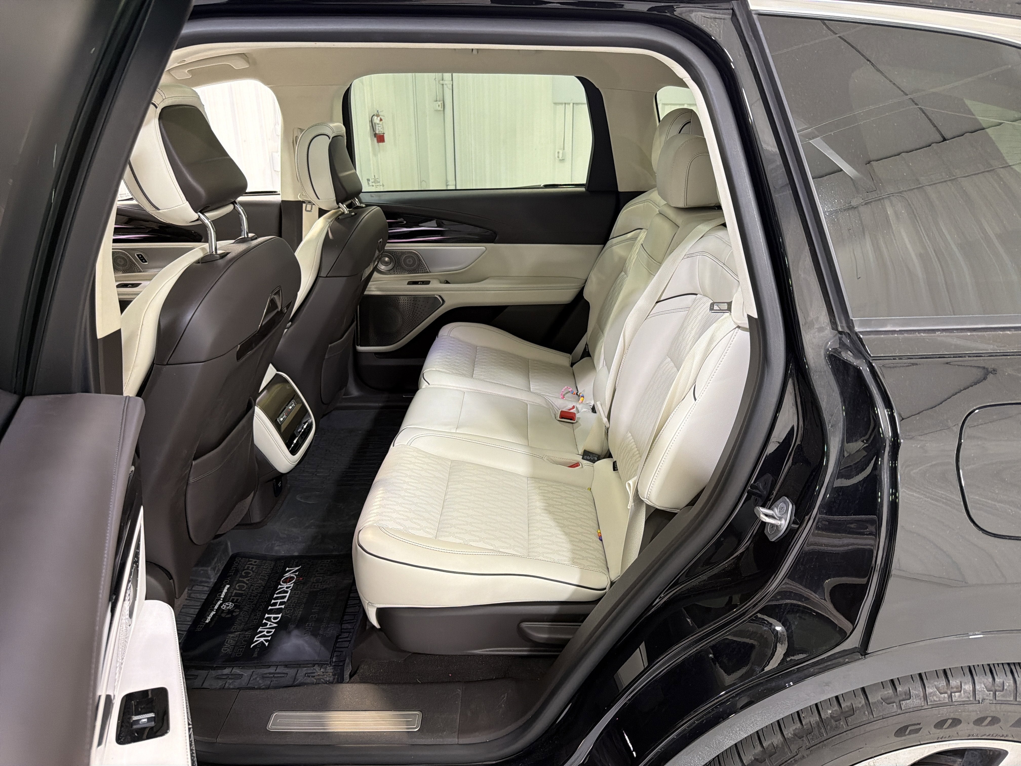 2024 Lincoln Nautilus Black Label