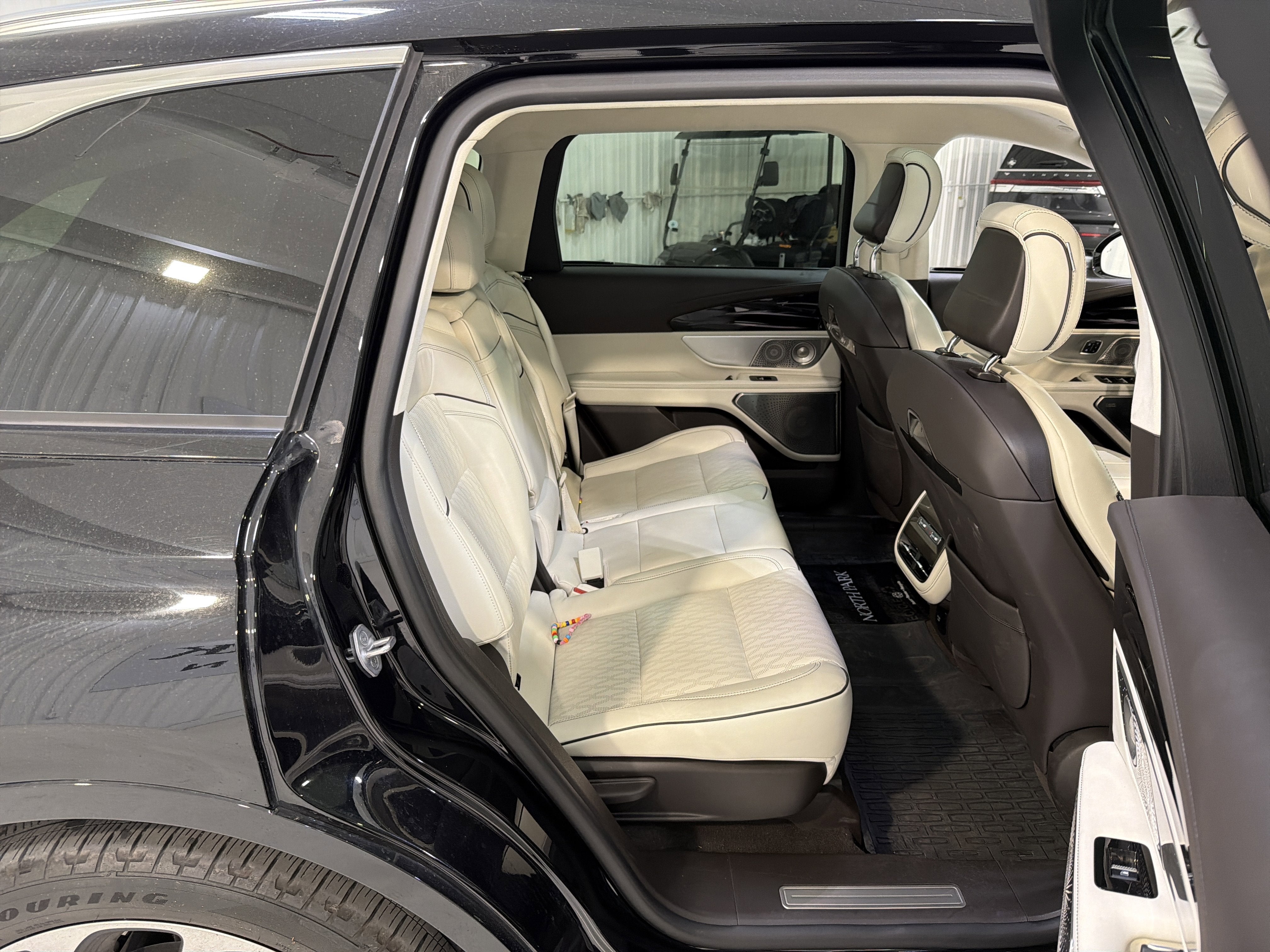 2024 Lincoln Nautilus Black Label