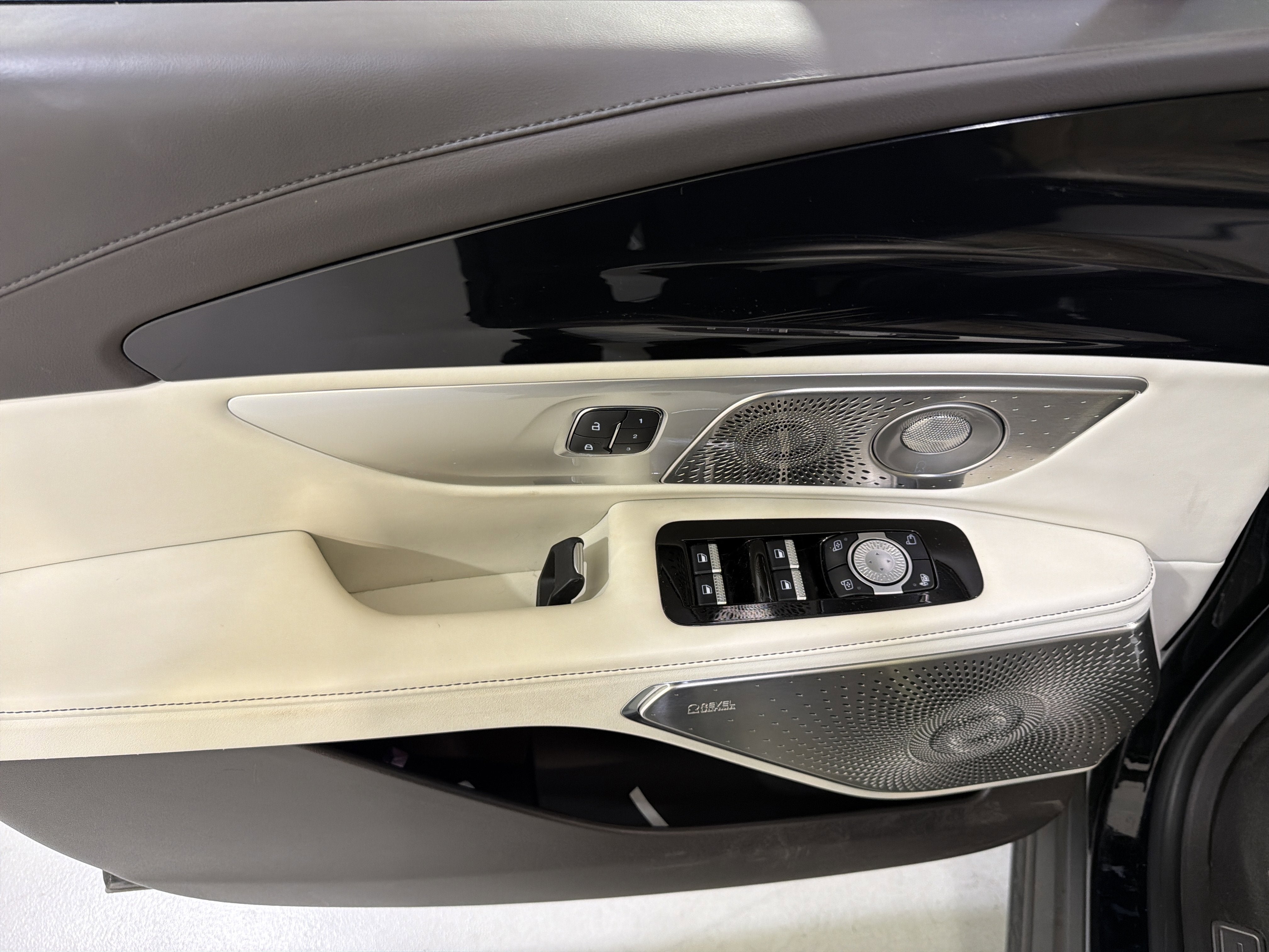 2024 Lincoln Nautilus Black Label