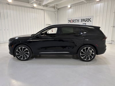2024 Lincoln Nautilus Black Label