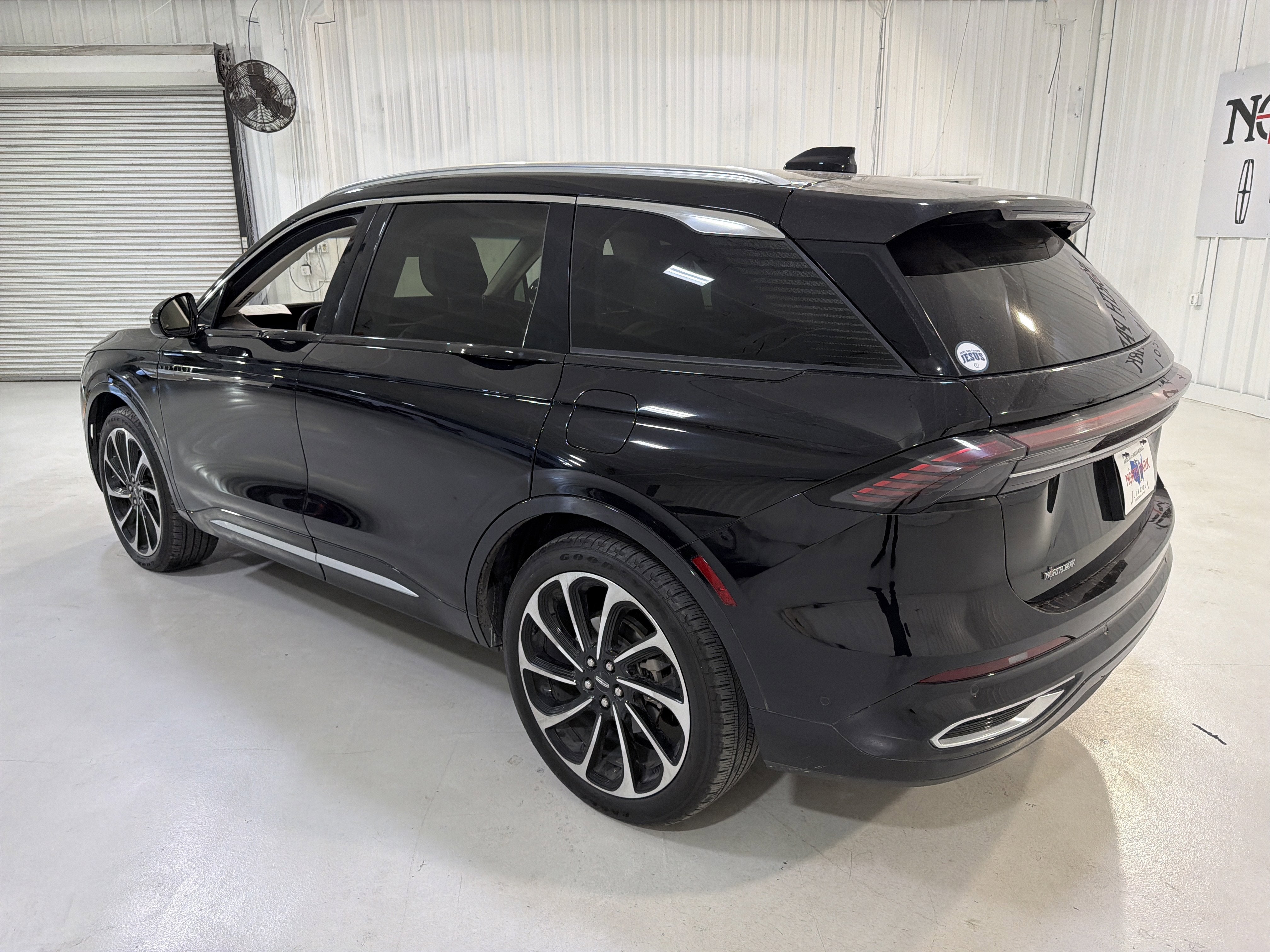 2024 Lincoln Nautilus Black Label