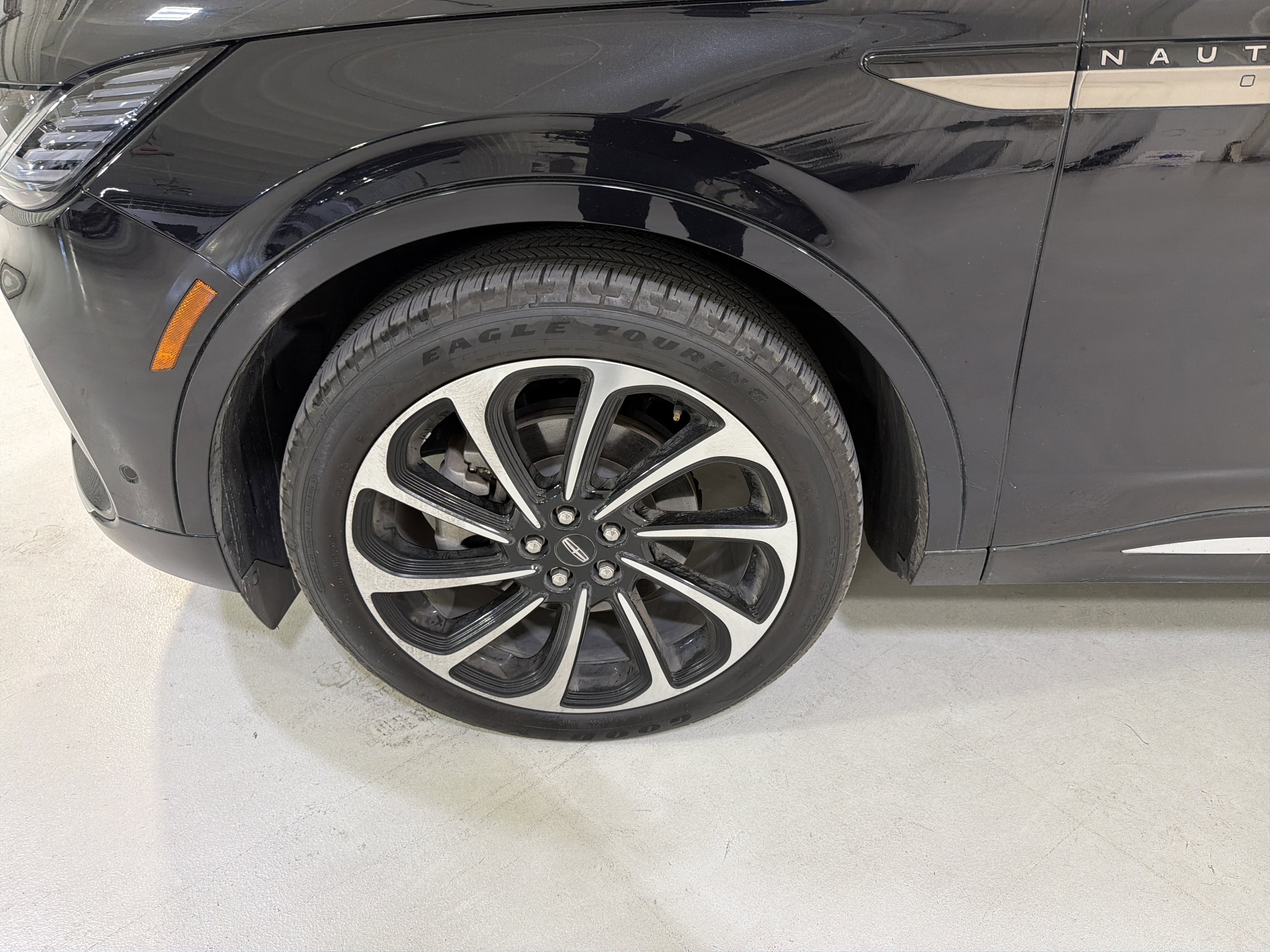 2024 Lincoln Nautilus Black Label