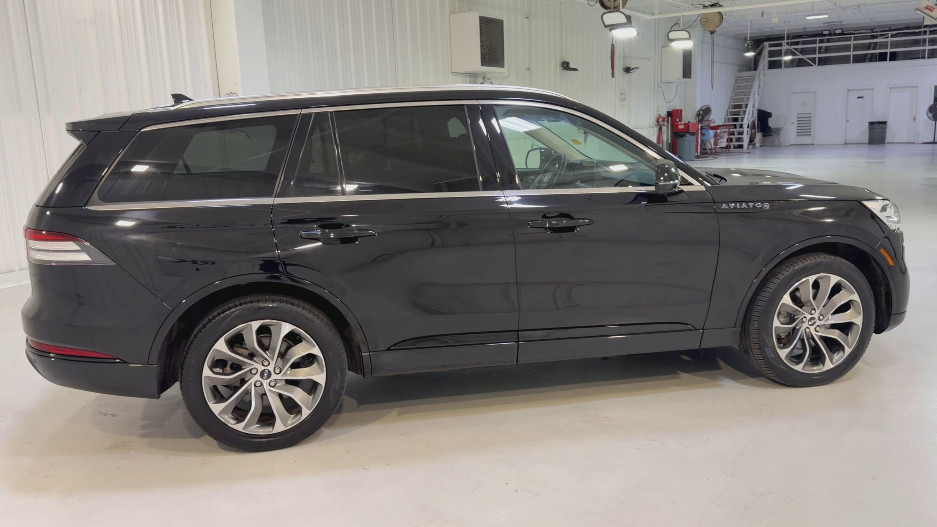 Used 2023 Lincoln Aviator Grand Touring with VIN 5LMYJ8XY7PNL01400 for sale in San Antonio, TX