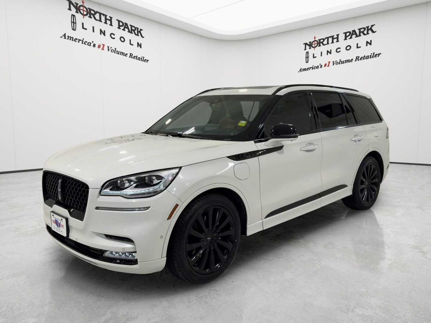 2023 Lincoln Aviator Black Label Grand Touring AWD photo