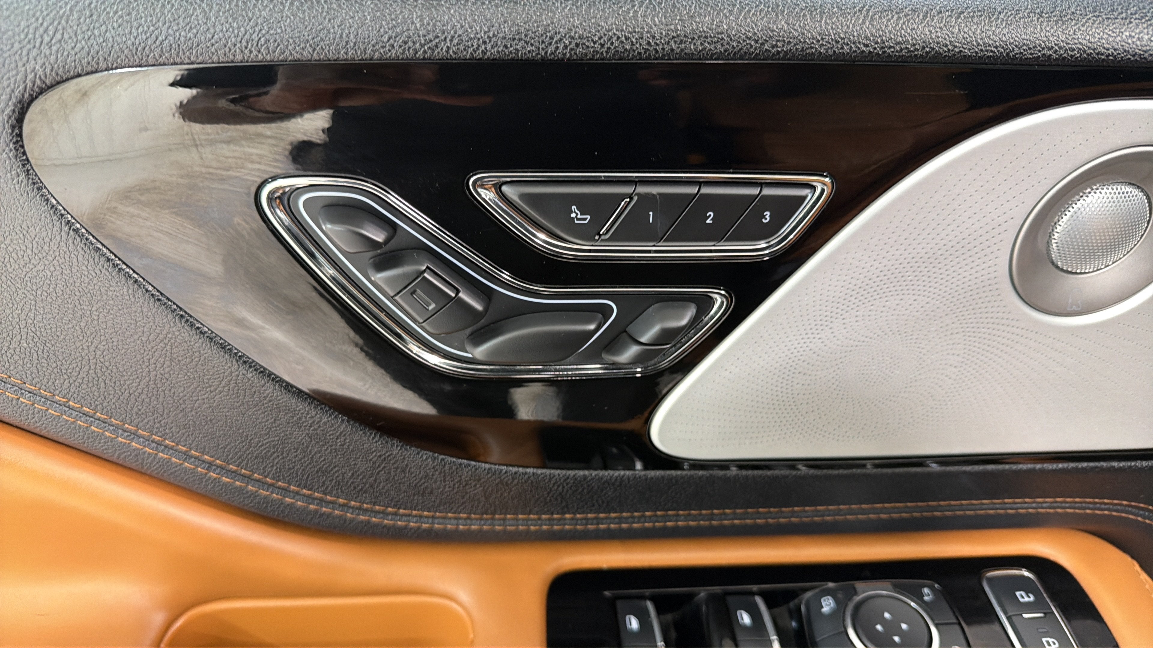 2023 Lincoln Aviator Black Label Grand Touring