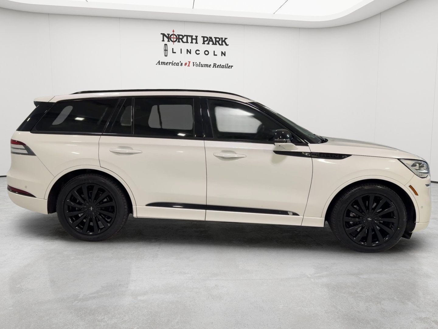 2023 Lincoln Aviator Black Label Grand Touring