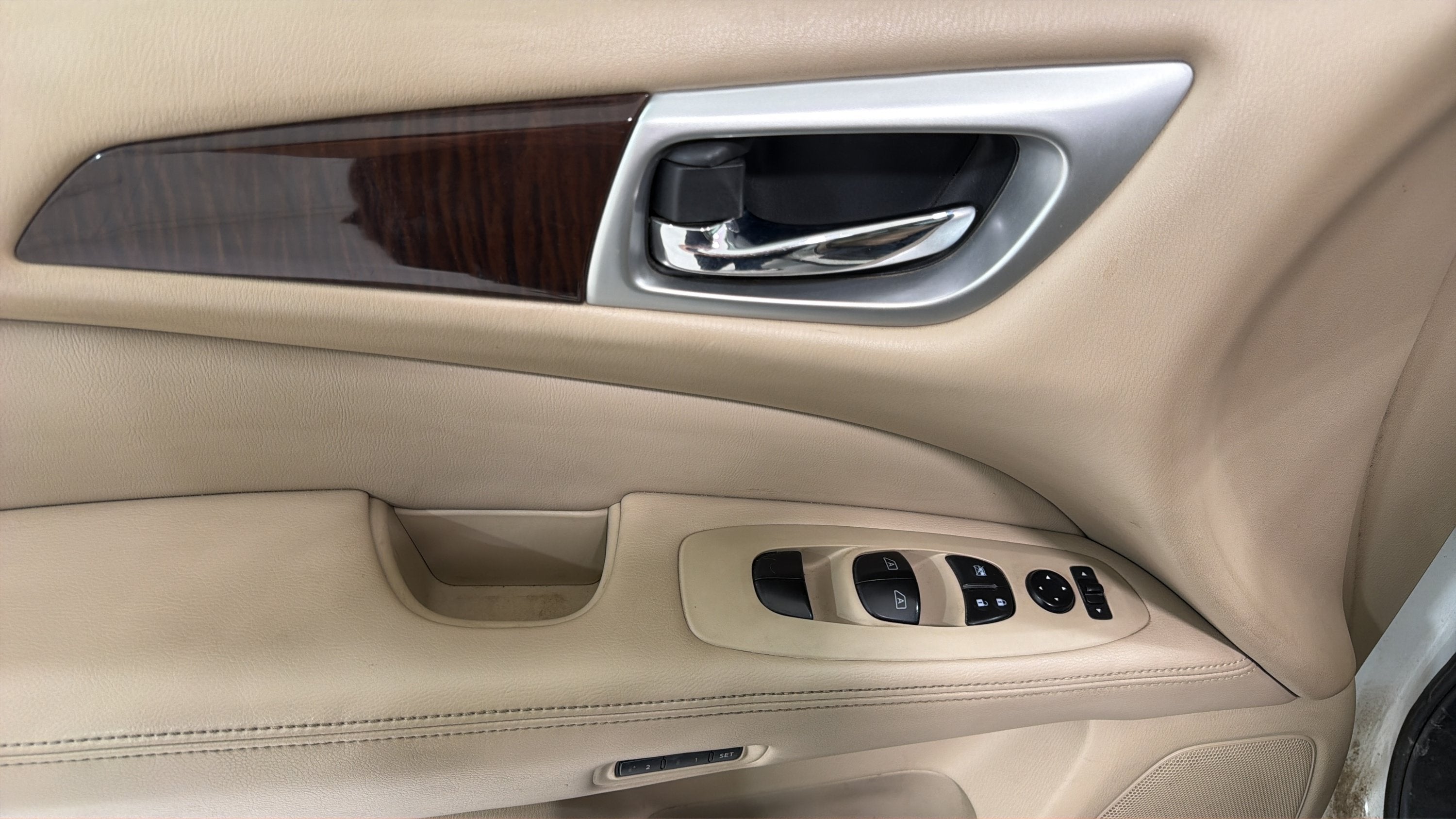 2016 Nissan Pathfinder Platinum