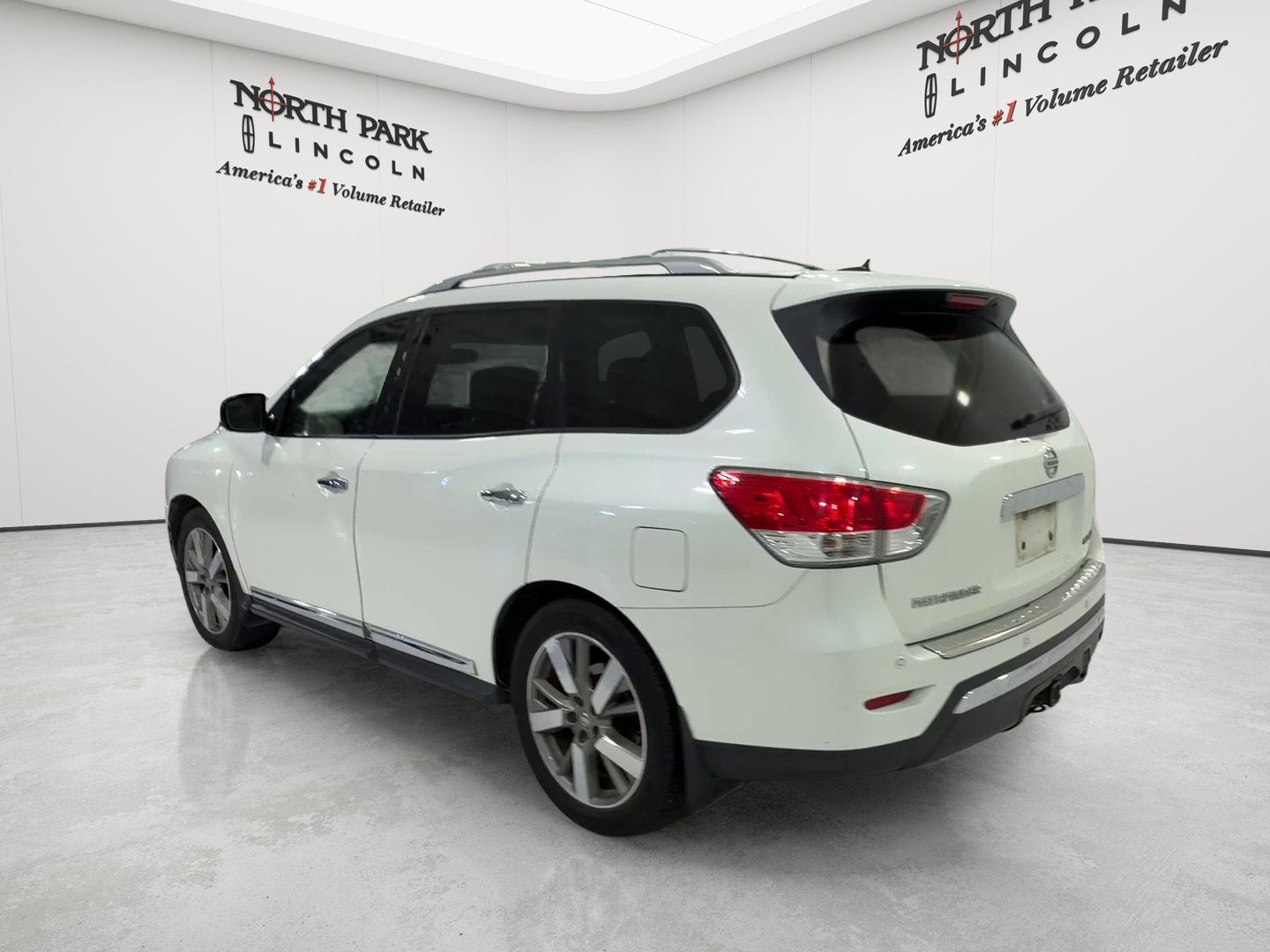 2016 Nissan Pathfinder Platinum