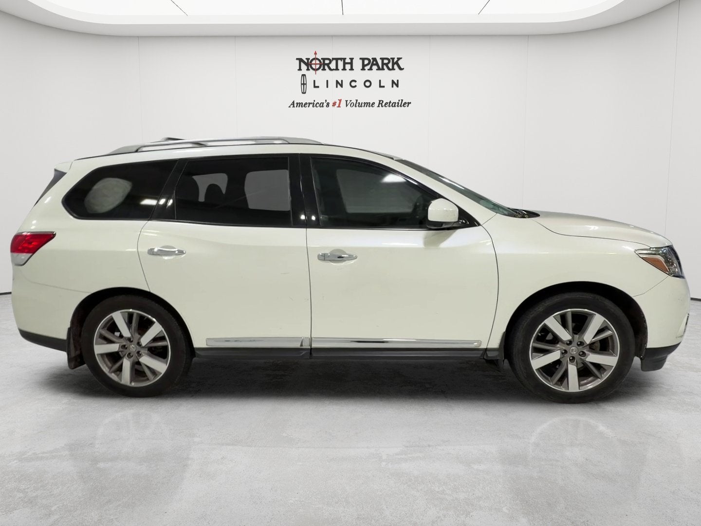 2016 Nissan Pathfinder Platinum