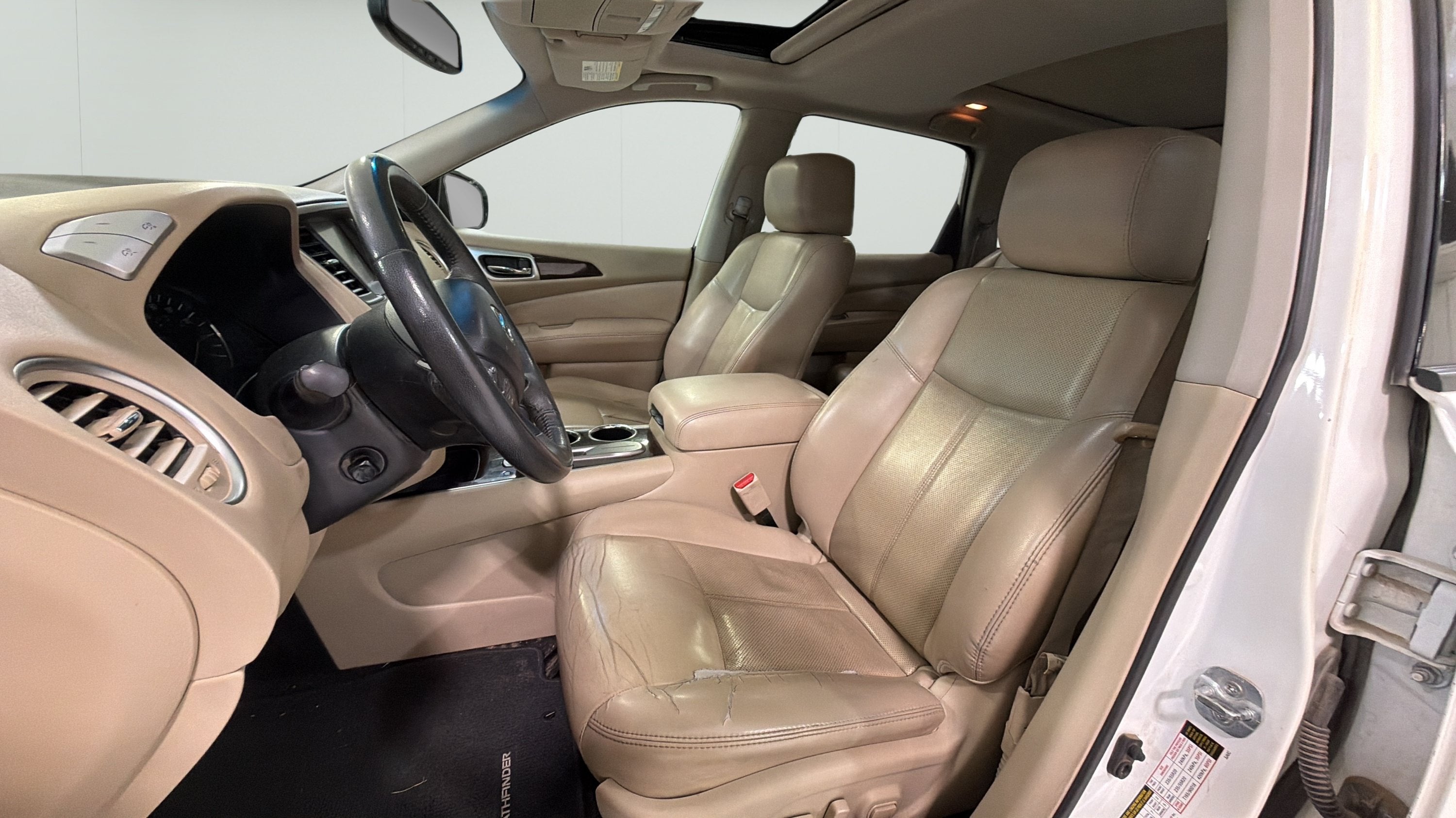 2016 Nissan Pathfinder Platinum