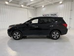 2017 Nissan Pathfinder SV