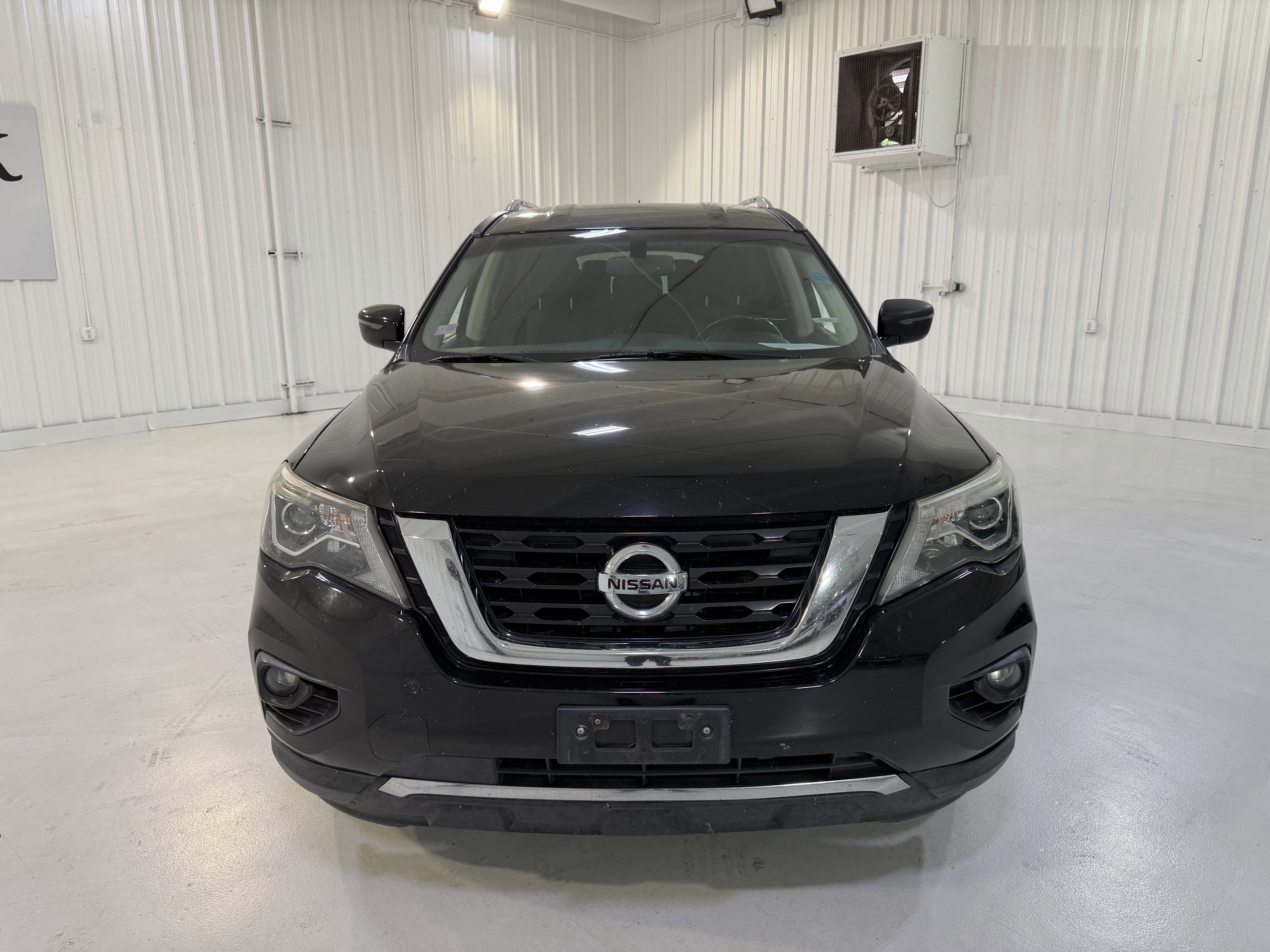 2017 Nissan Pathfinder SV