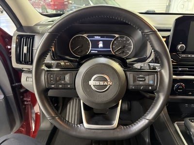 2022 Nissan Pathfinder SV
