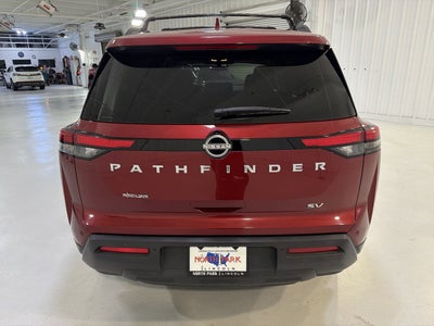 2022 Nissan Pathfinder SV