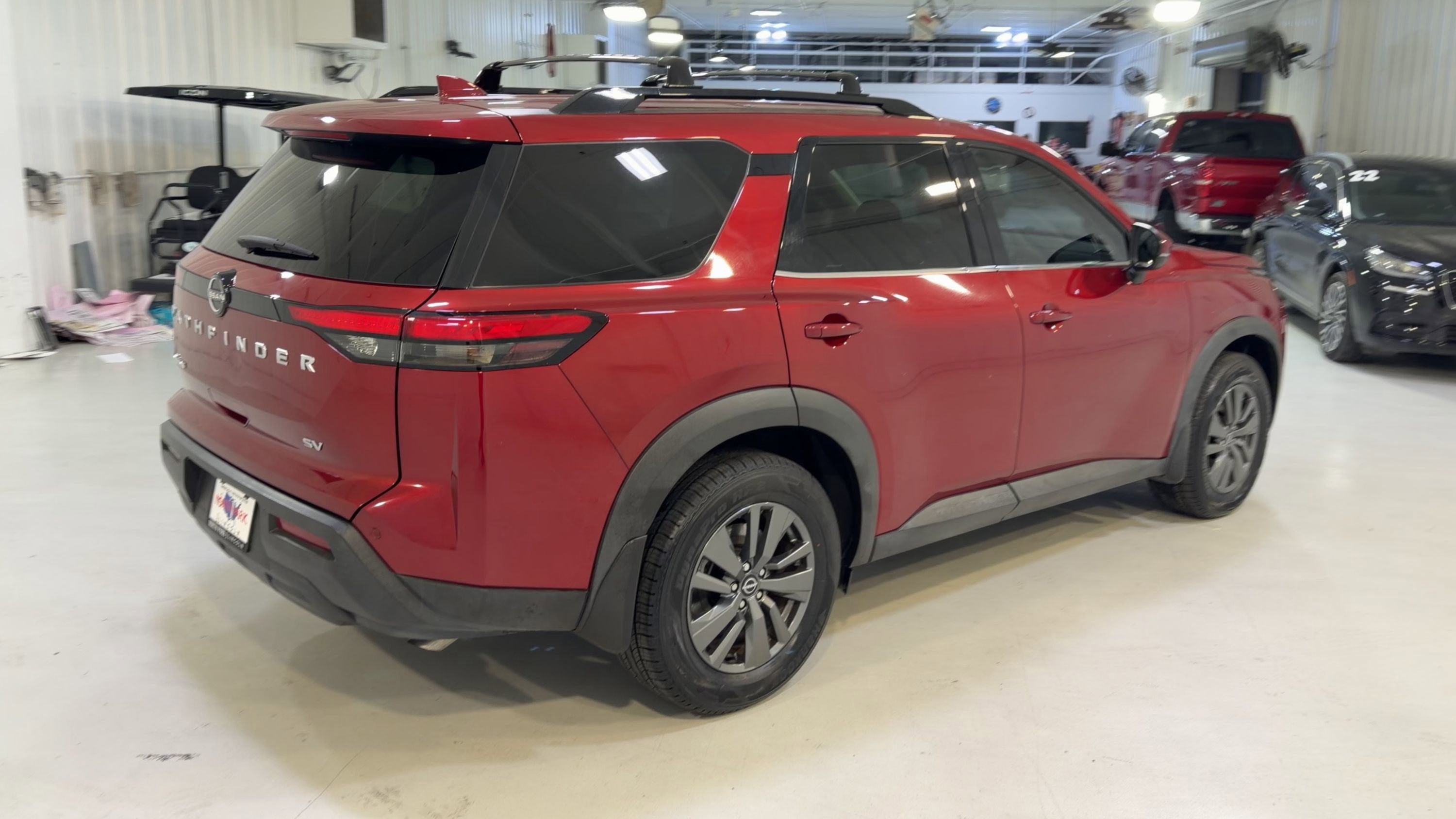 2022 Nissan Pathfinder SV