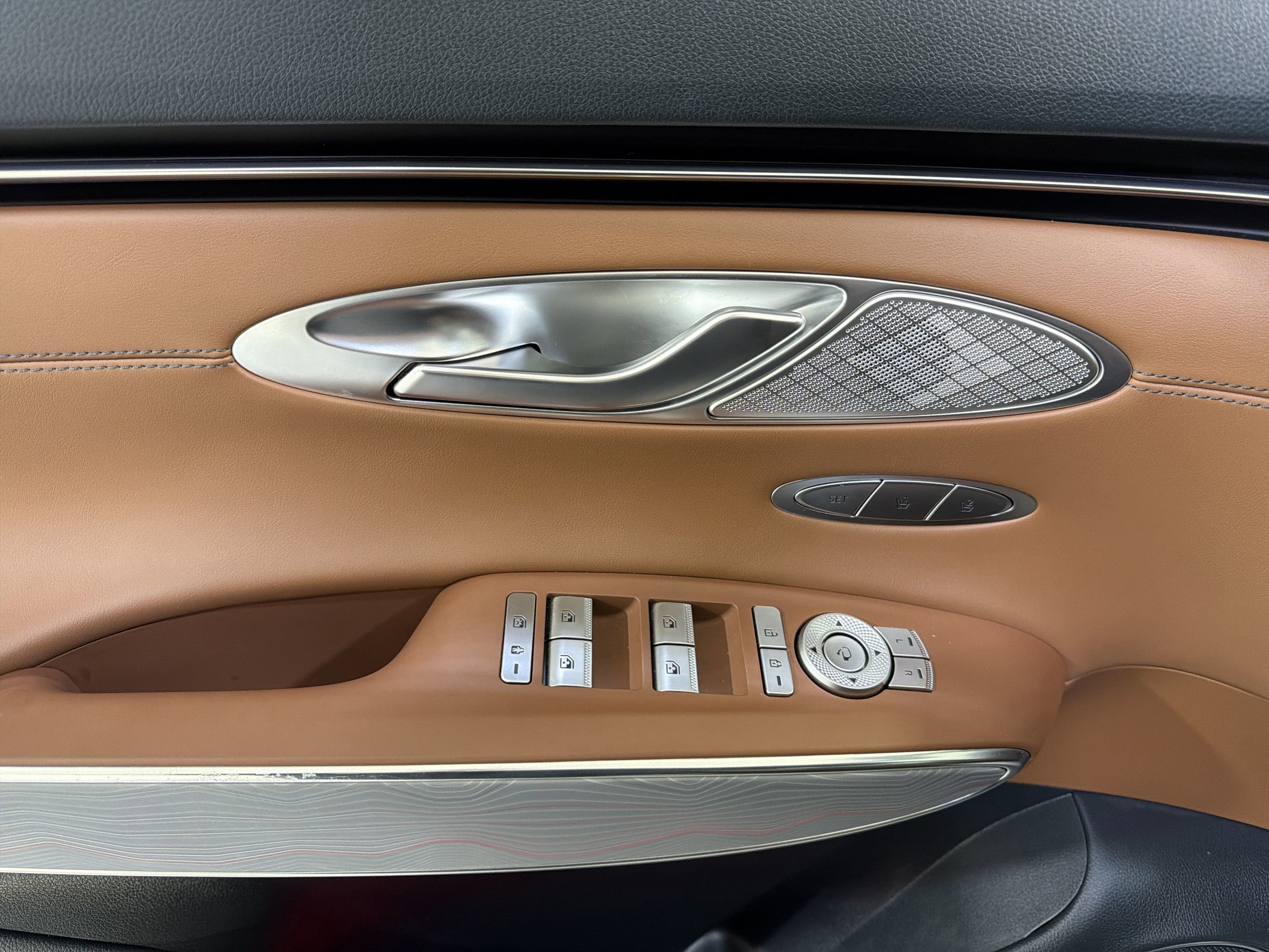2025 Genesis GV70 2.5T