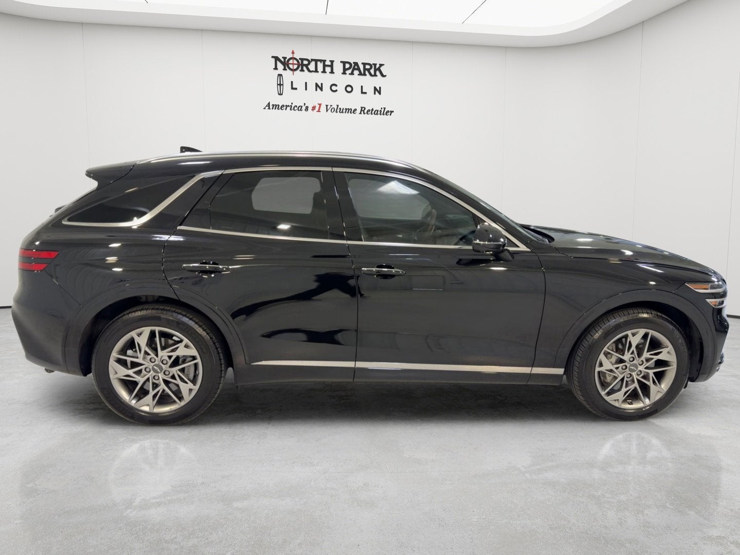 2025 Genesis GV70 2.5T