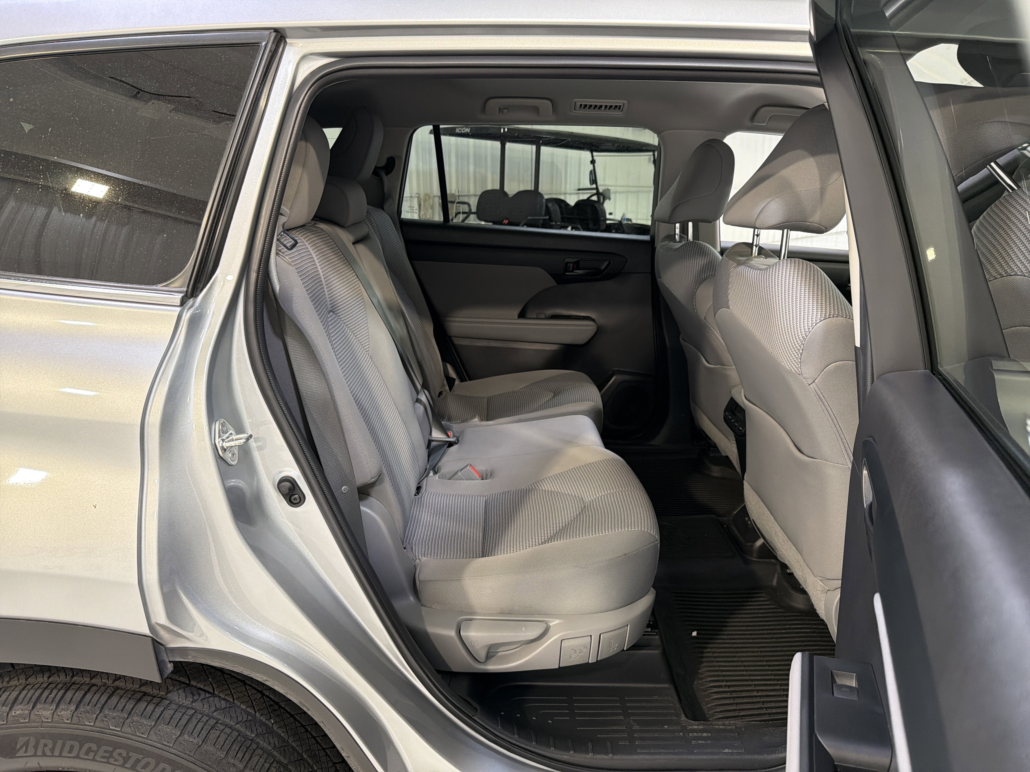 2022 Toyota Highlander L