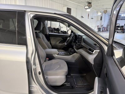 2022 Toyota Highlander L