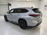 2022 Toyota Highlander L