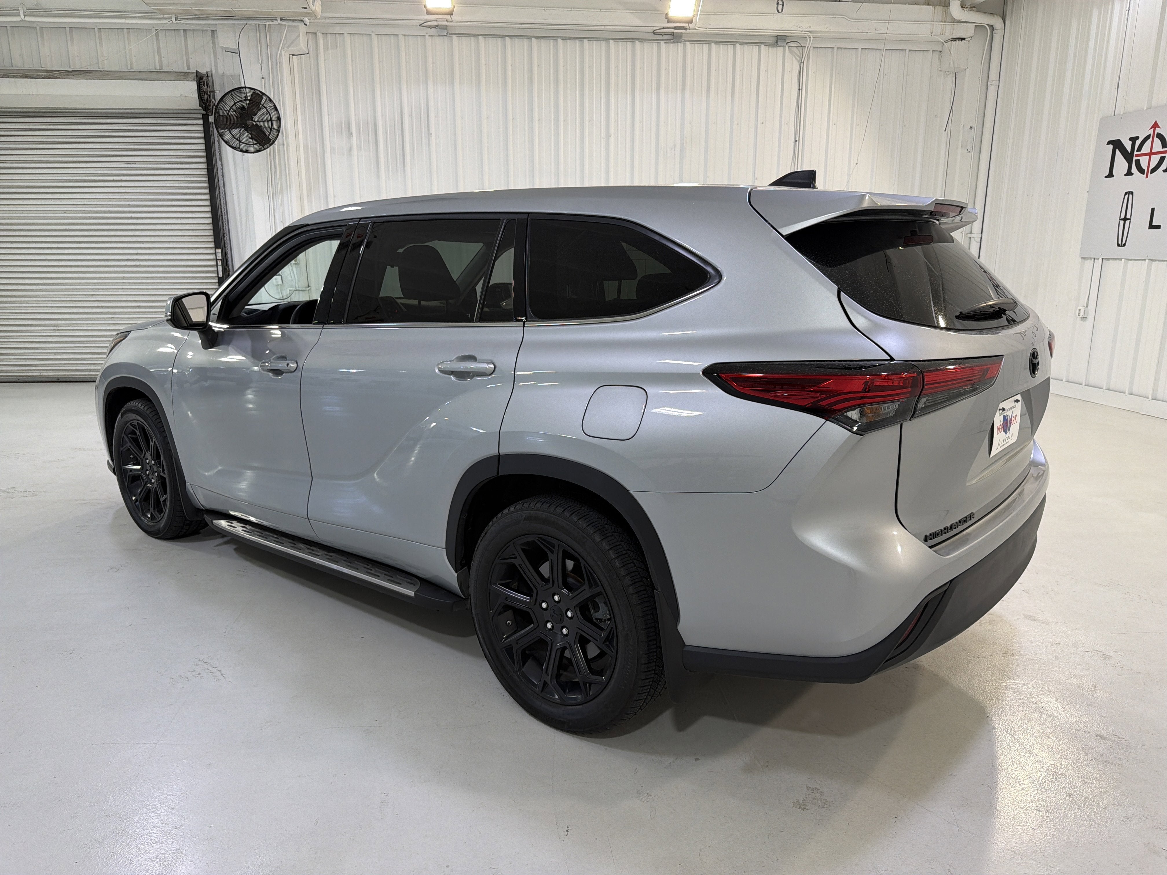 2022 Toyota Highlander L