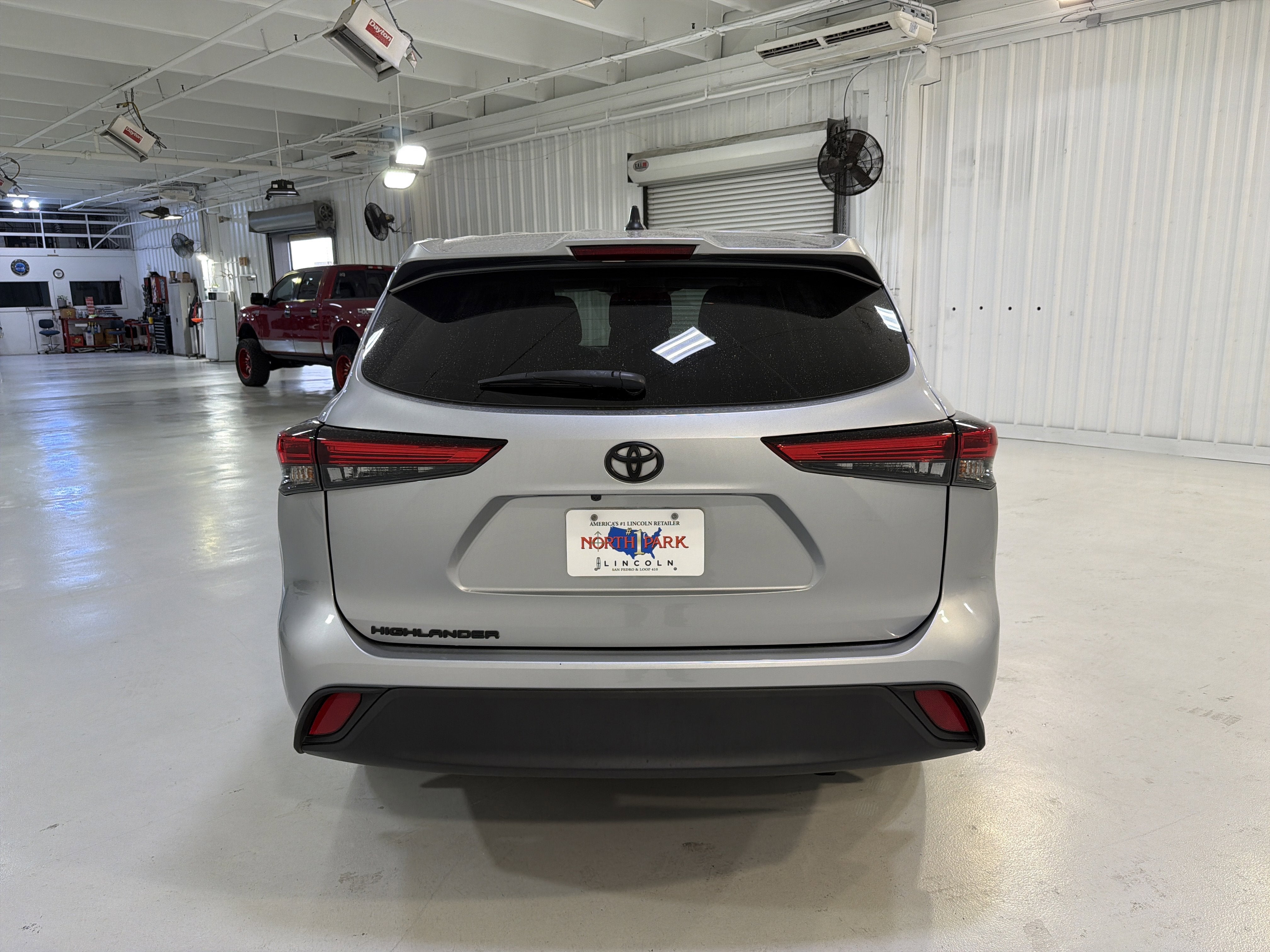 2022 Toyota Highlander L
