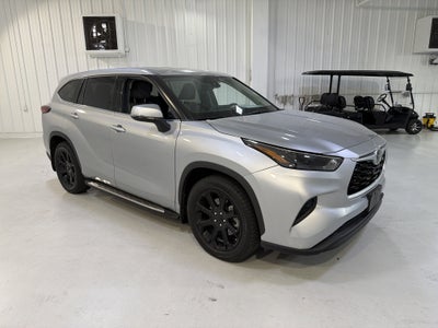 2022 Toyota Highlander L