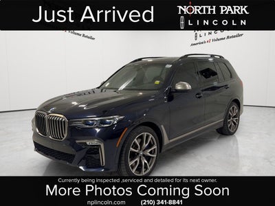 2022 BMW X7 M50i