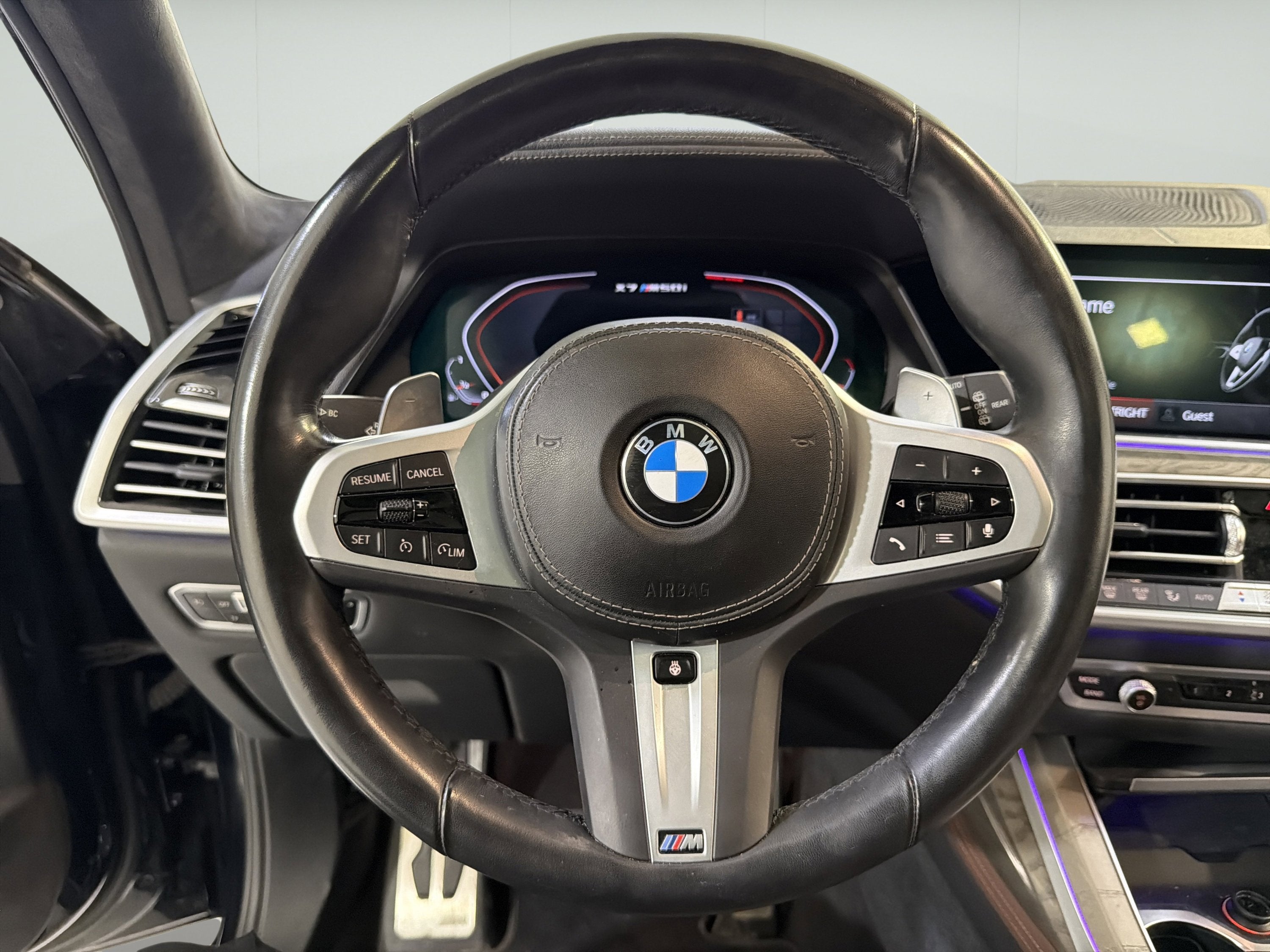 2022 BMW X7 M50i