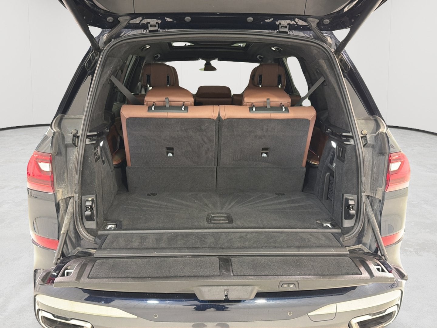 2022 BMW X7 M50i