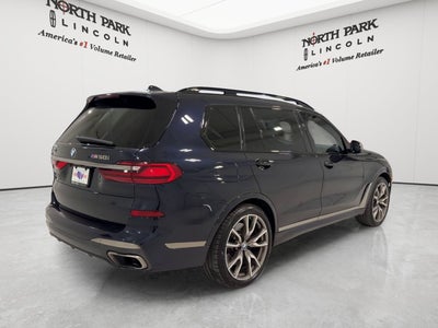 2022 BMW X7 M50i