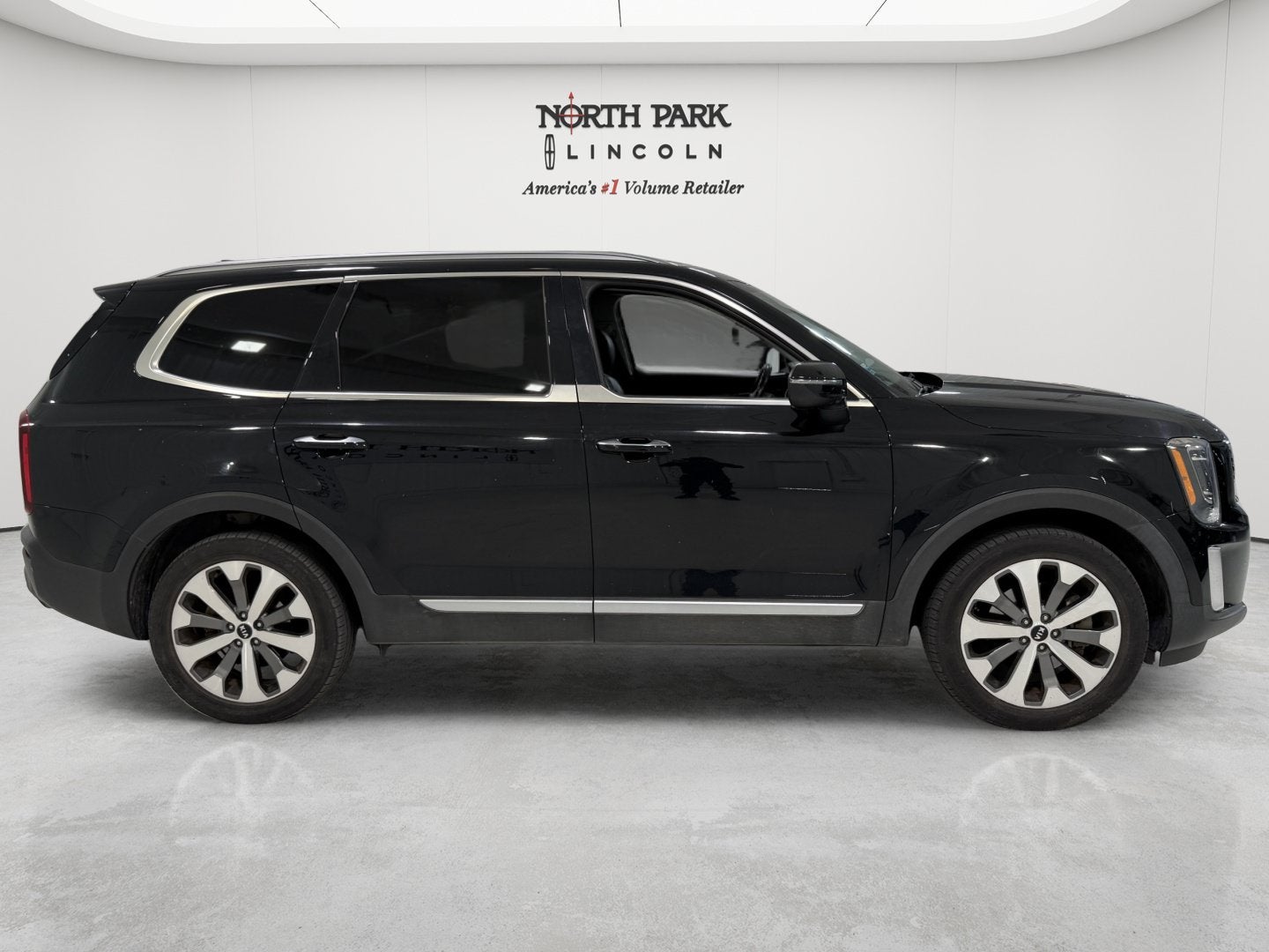 2020 Kia Telluride S