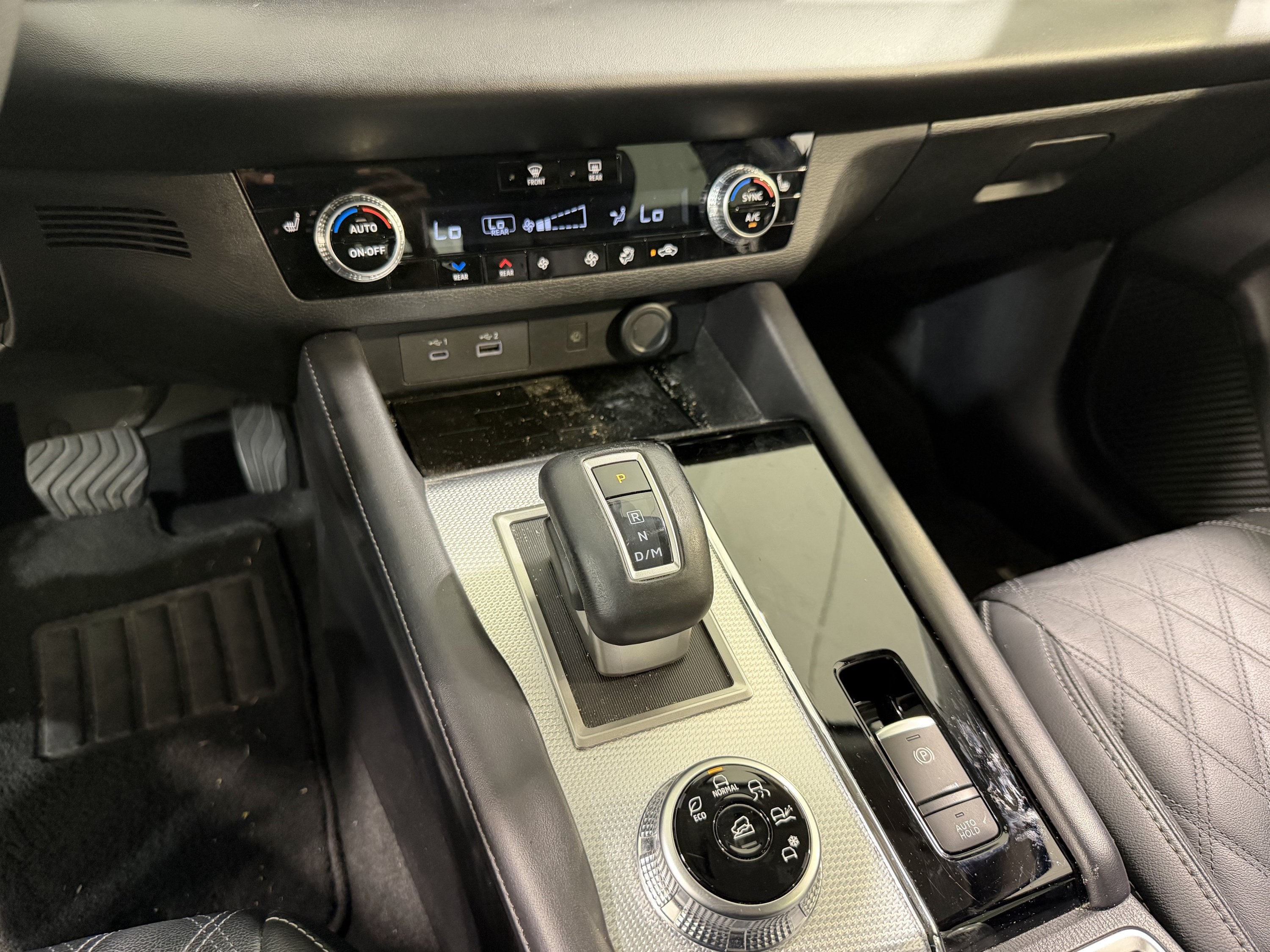 2024 Mitsubishi Outlander SEL