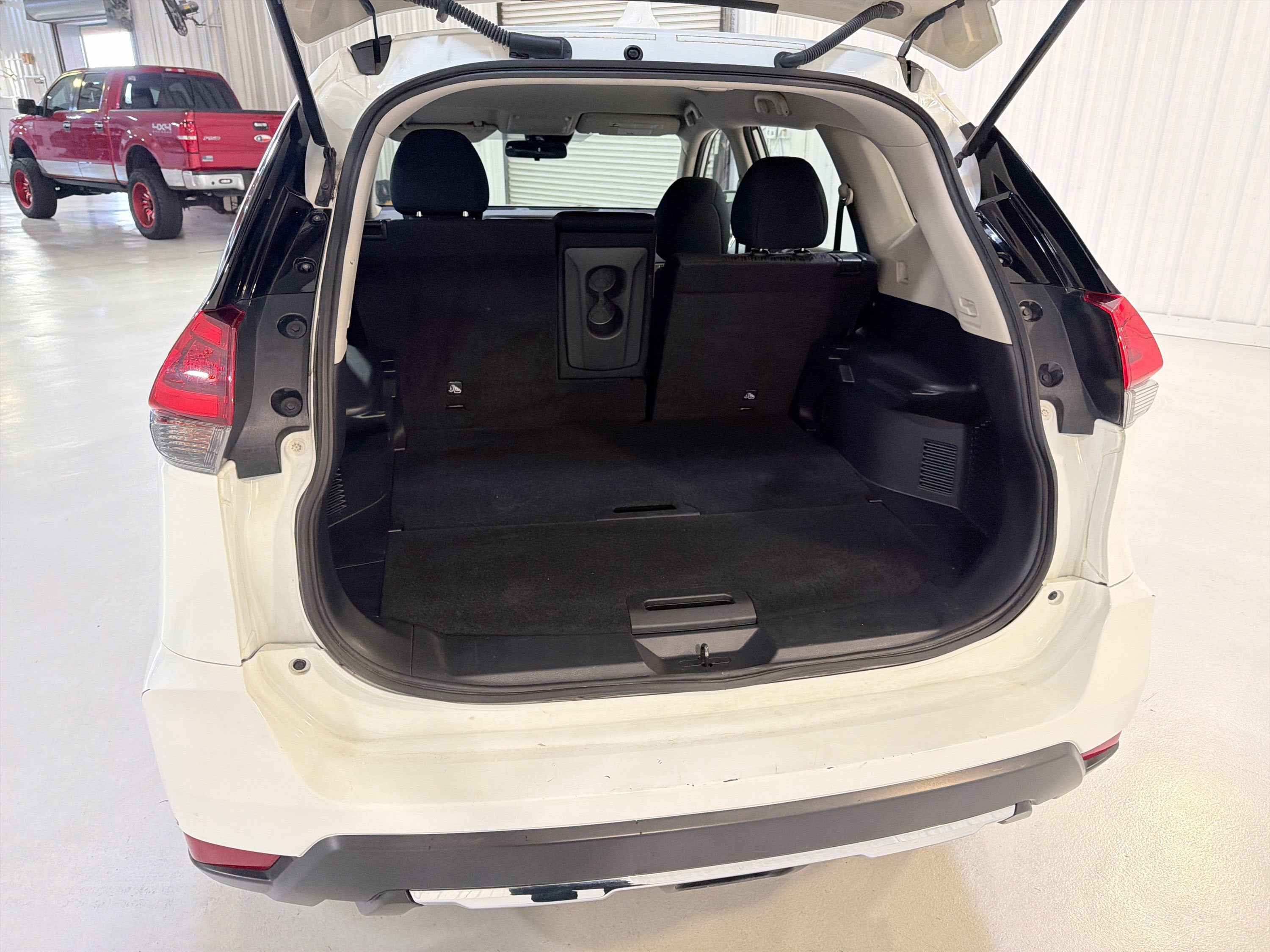 2020 Nissan Rogue S