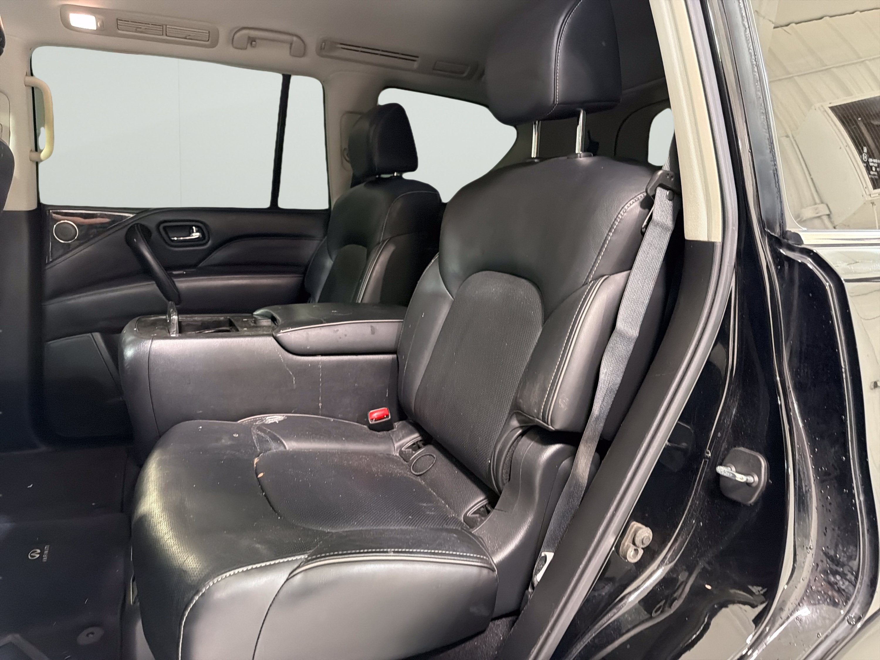 2021 INFINITI QX80 LUXE
