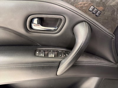 2021 INFINITI QX80 LUXE