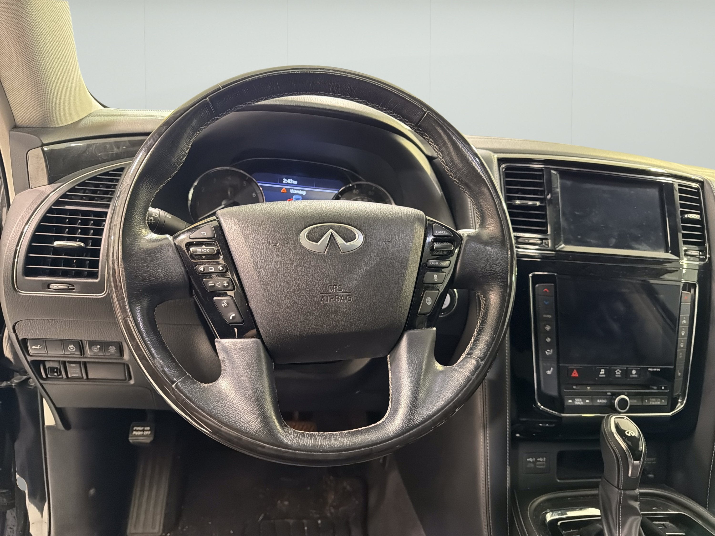 2021 INFINITI QX80 LUXE